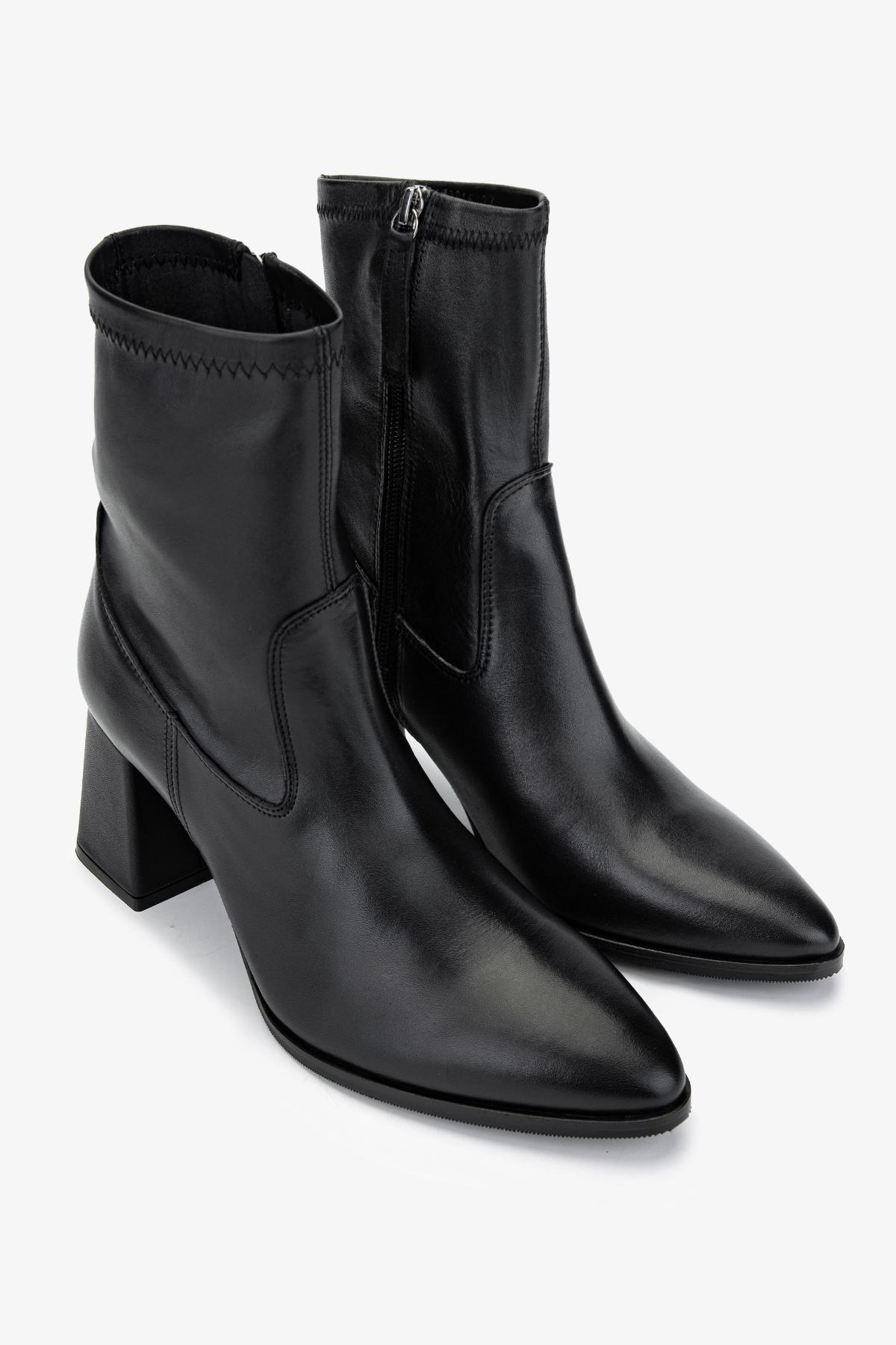 Valmenti Kadın Hakiki Deri Siyah Topuklu Bot