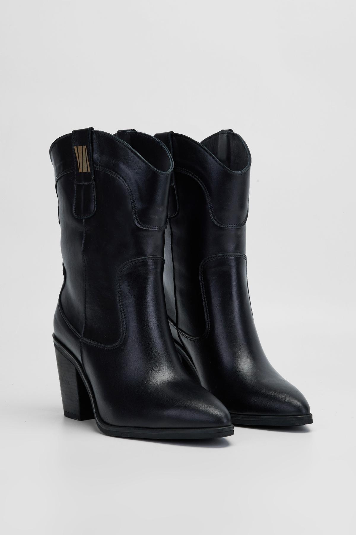 Valmenti Kadın Hakiki Deri Siyah Topuklu Bot
