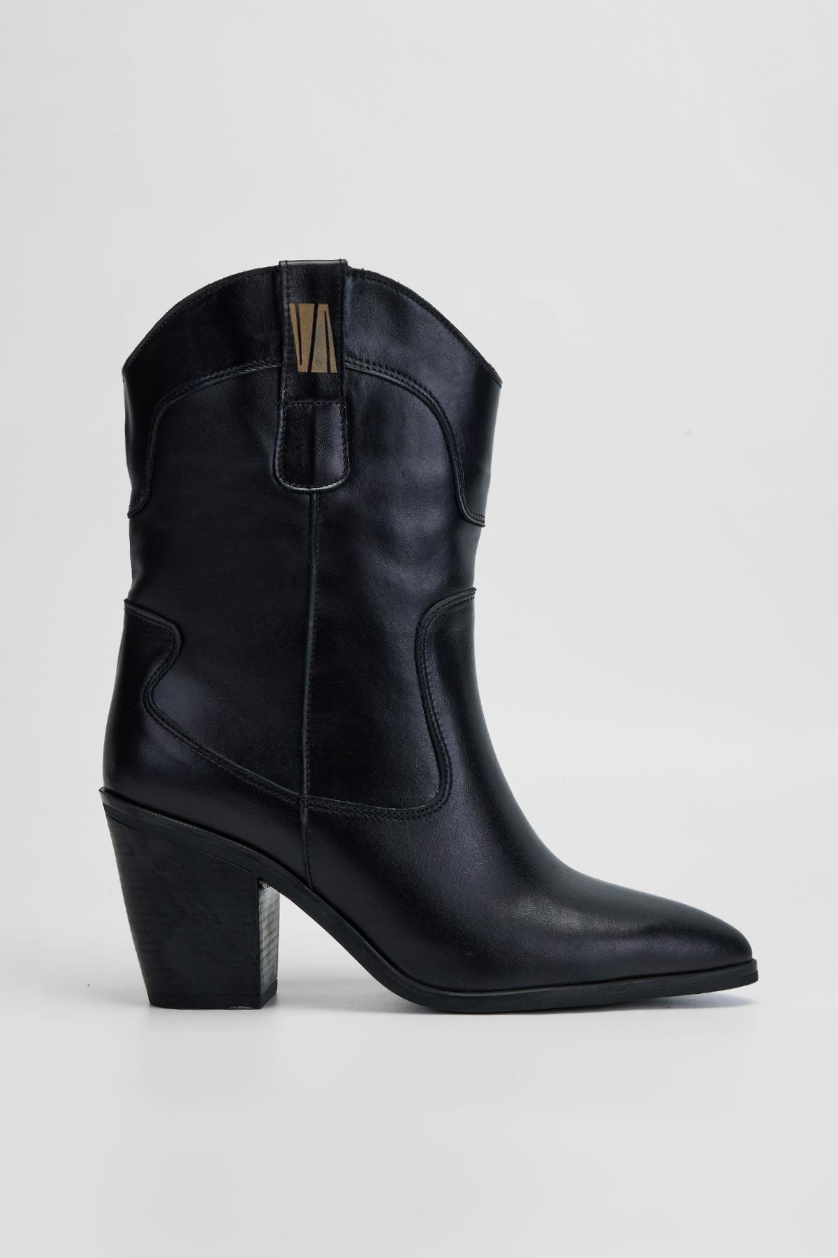 Valmenti Kadın Hakiki Deri Siyah Topuklu Bot