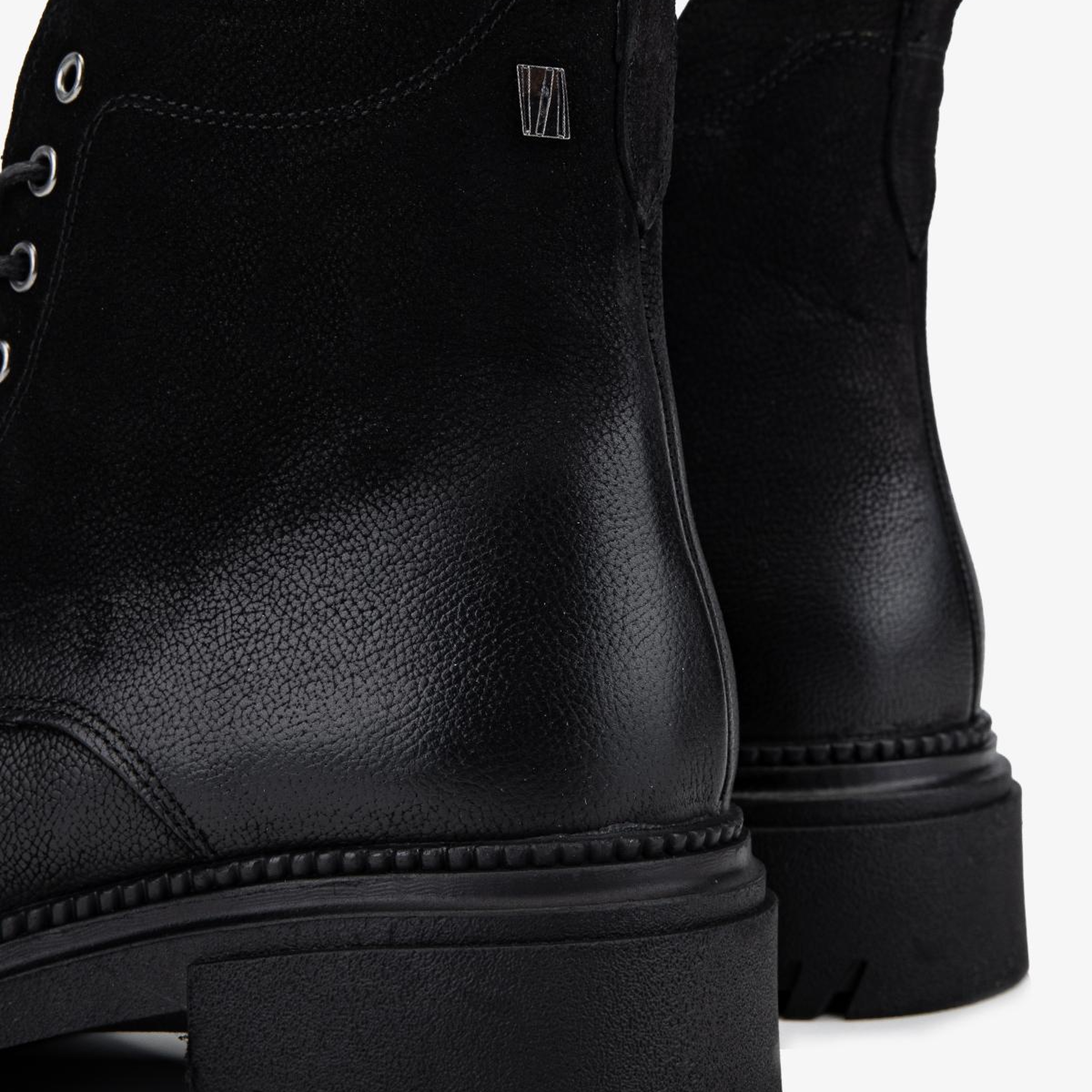 Valmenti Kadın Hakiki Deri Siyah Nubuk Düz Bot