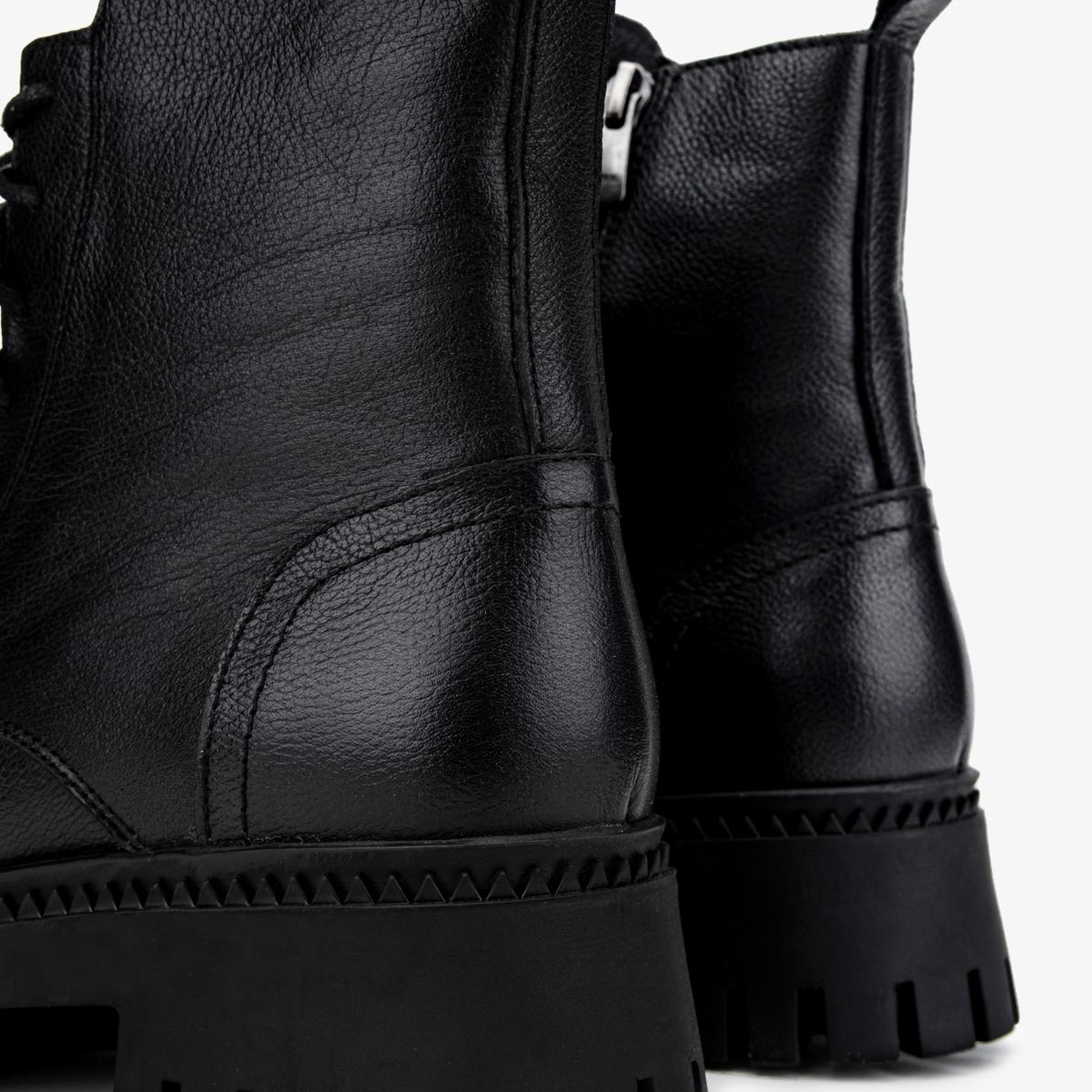 Valmenti Kadın Hakiki Deri Siyah Floter Düz Bot