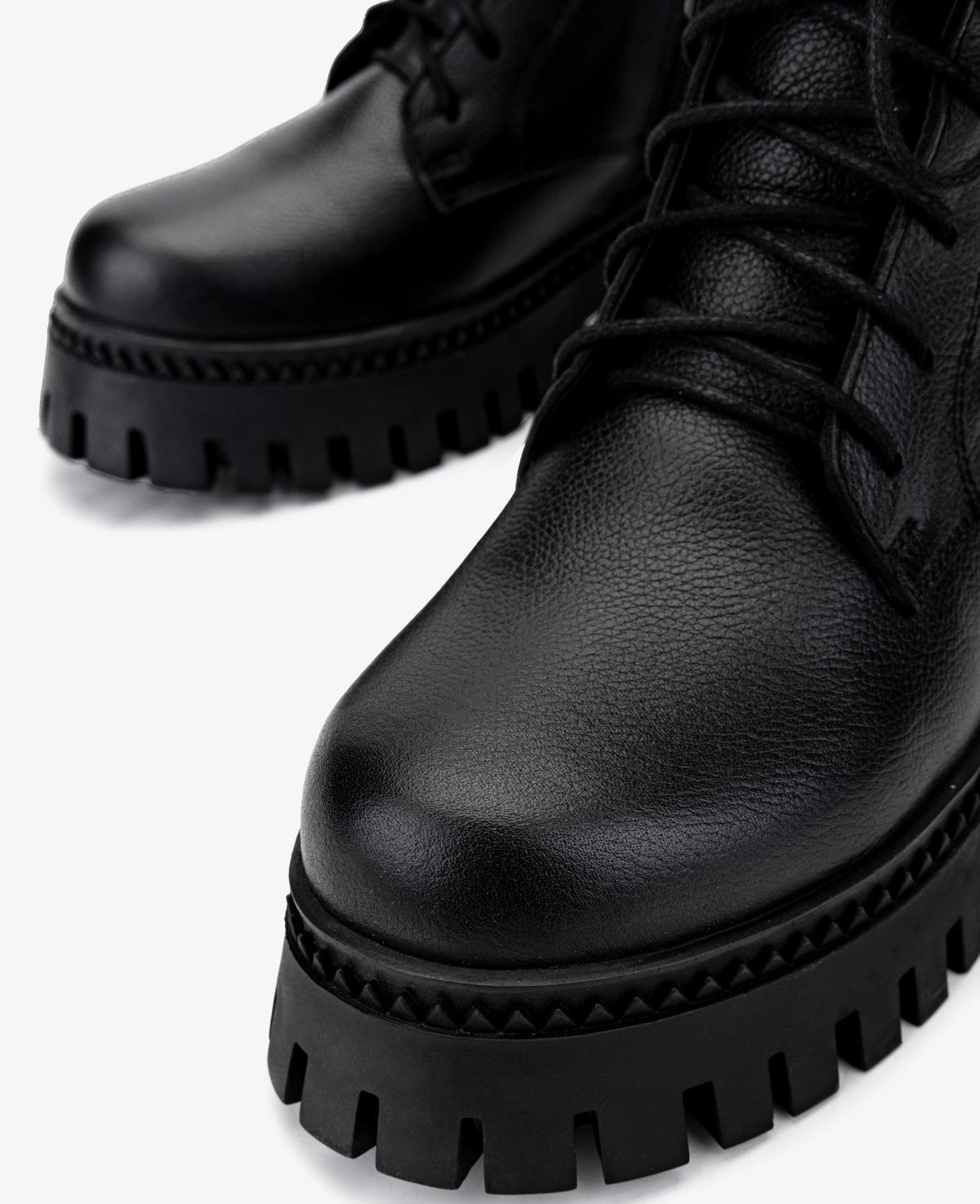 Valmenti Kadın Hakiki Deri Siyah Floter Düz Bot