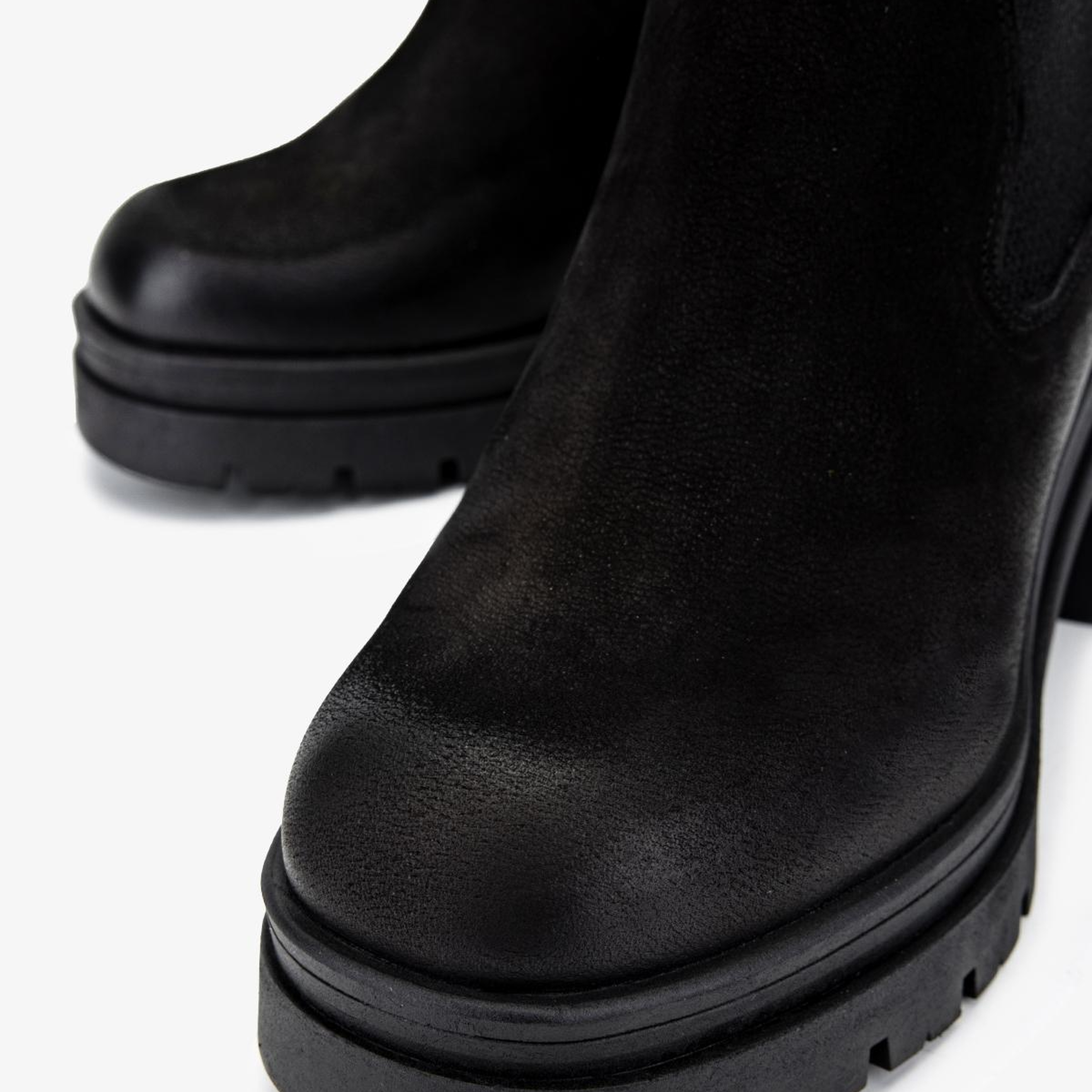 Valmenti Kadın Hakiki Deri Siyah Nubuk Topuklu Bot