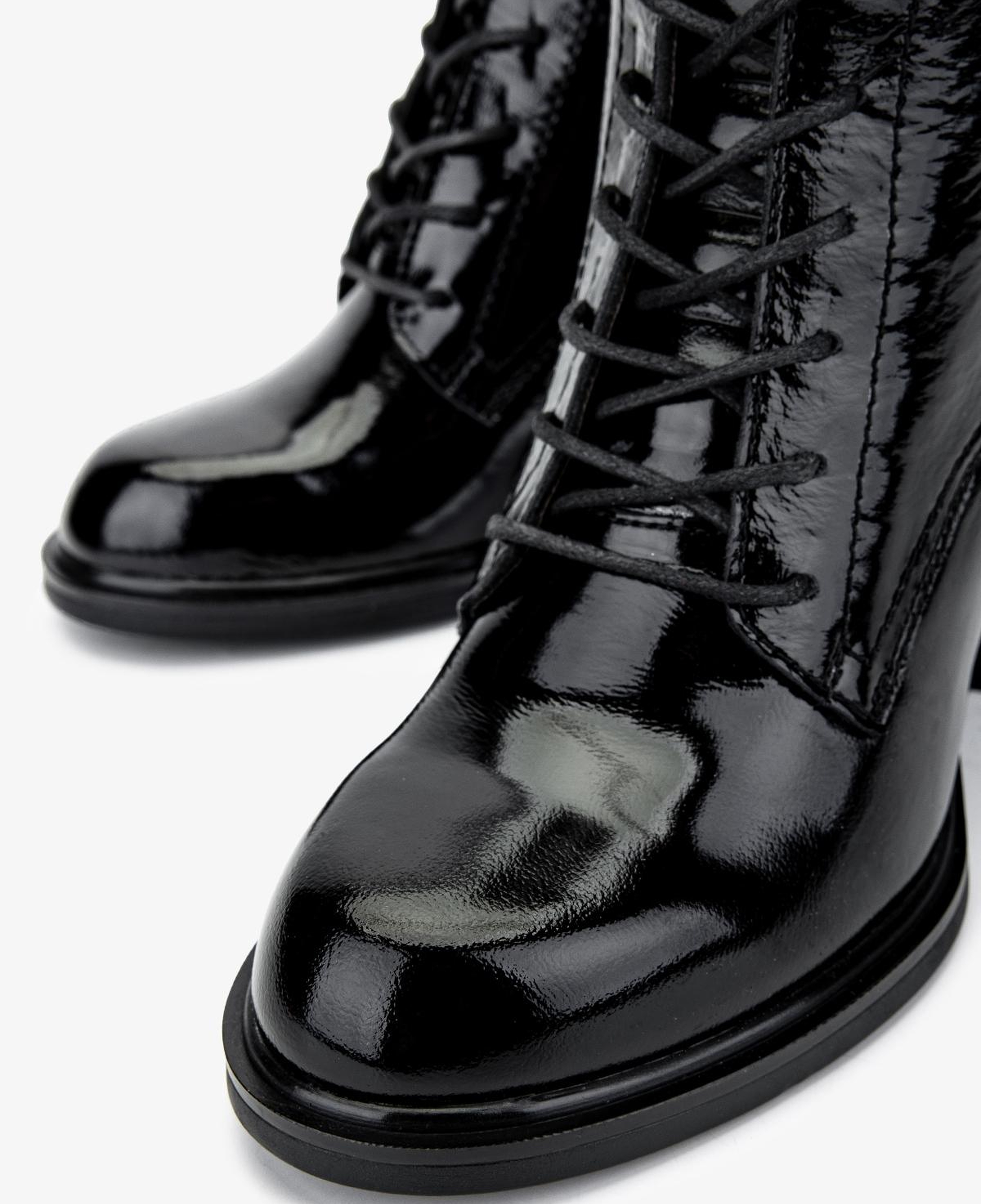 Valmenti Kadın Hakiki Deri Siyah Kırışık Rugan Topuklu Bot