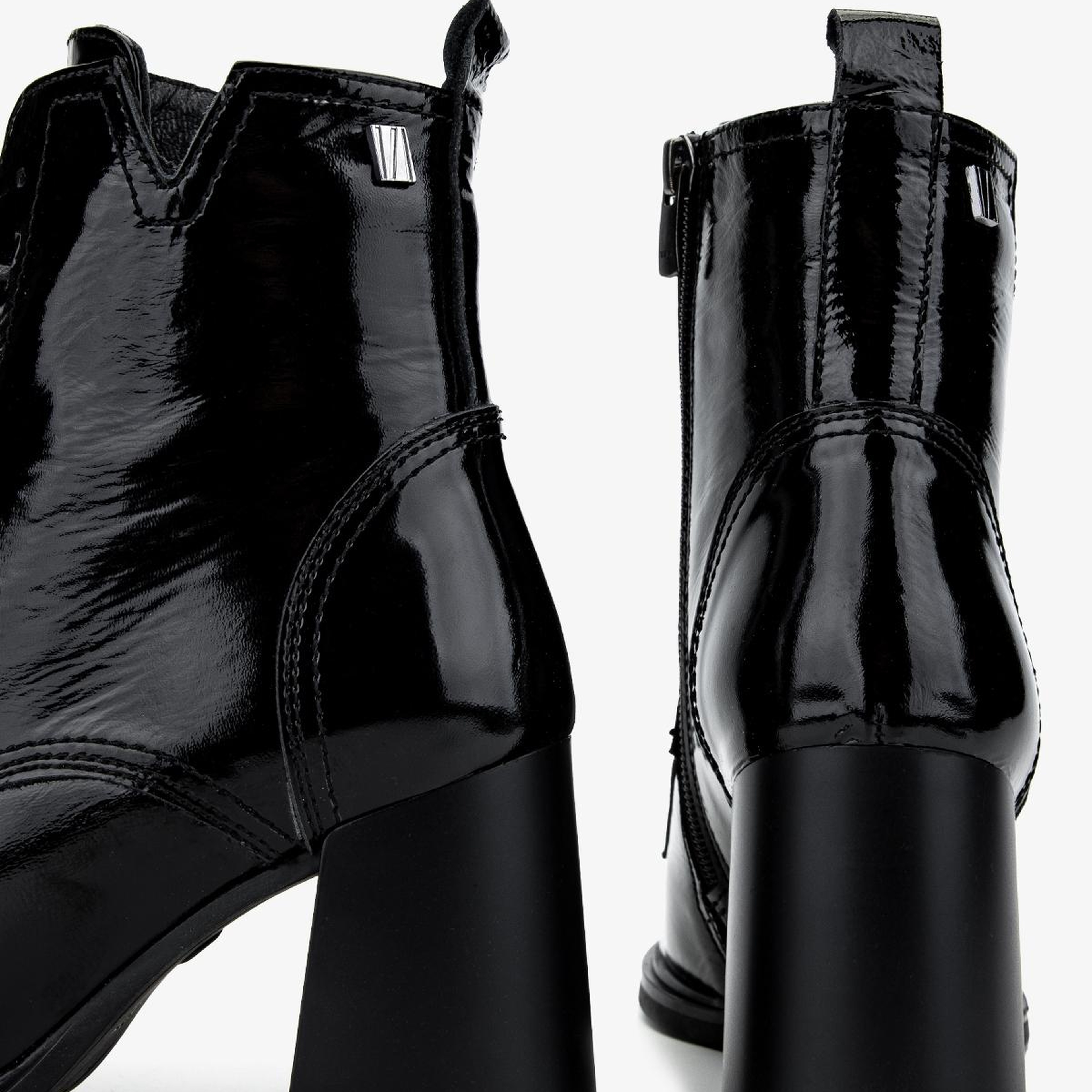 Valmenti Kadın Hakiki Deri Siyah Kırışık Rugan Topuklu Bot