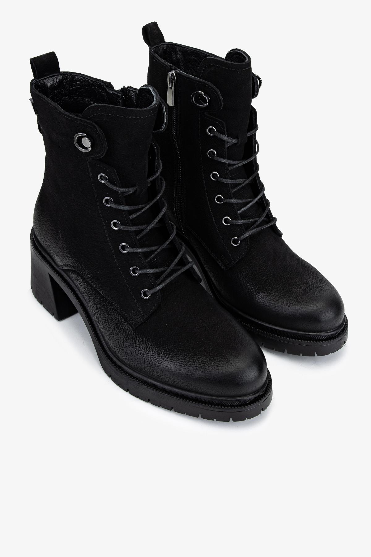 Valmenti Kadın Hakiki Deri Siyah Nubuk Topuklu Bot