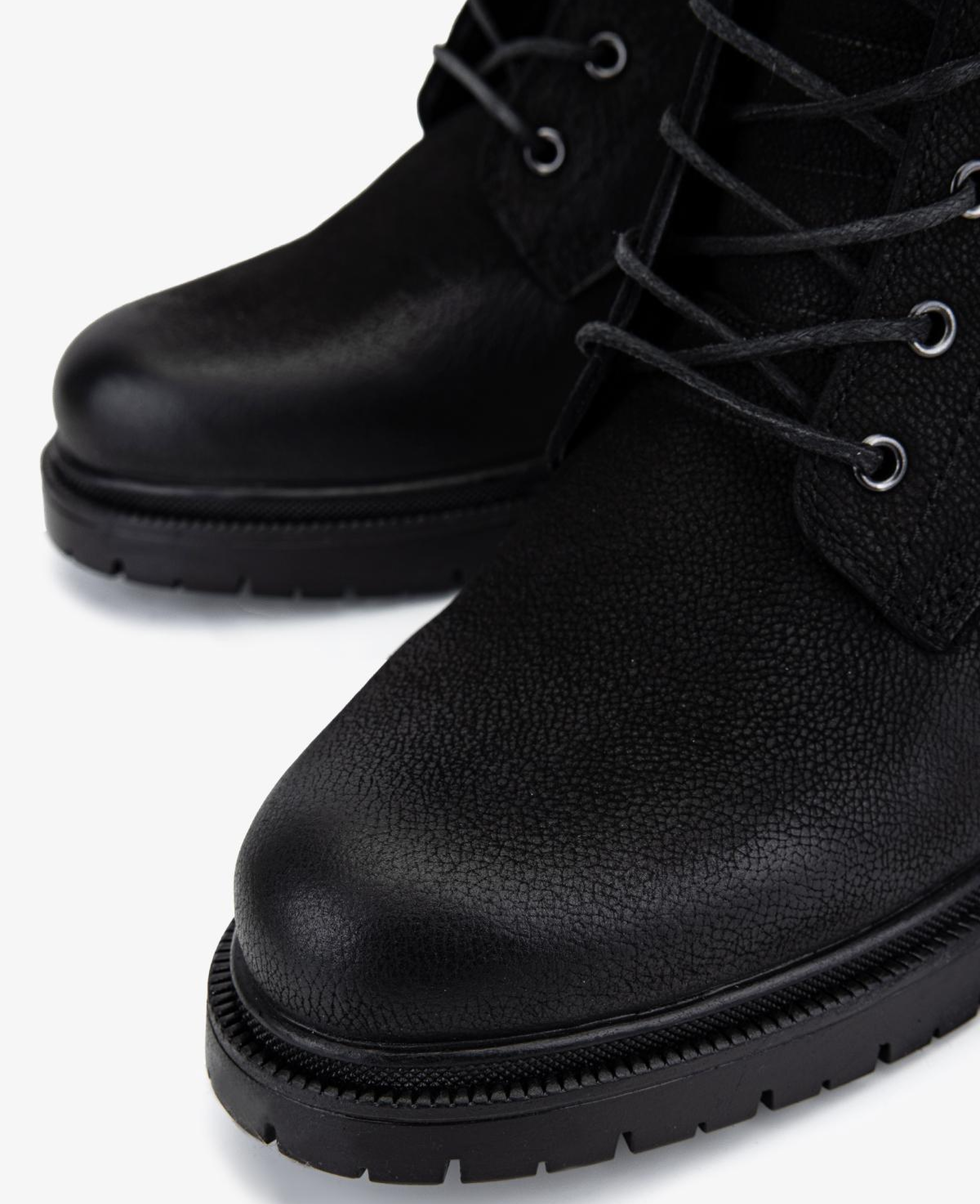 Valmenti Kadın Hakiki Deri Siyah Nubuk Topuklu Bot