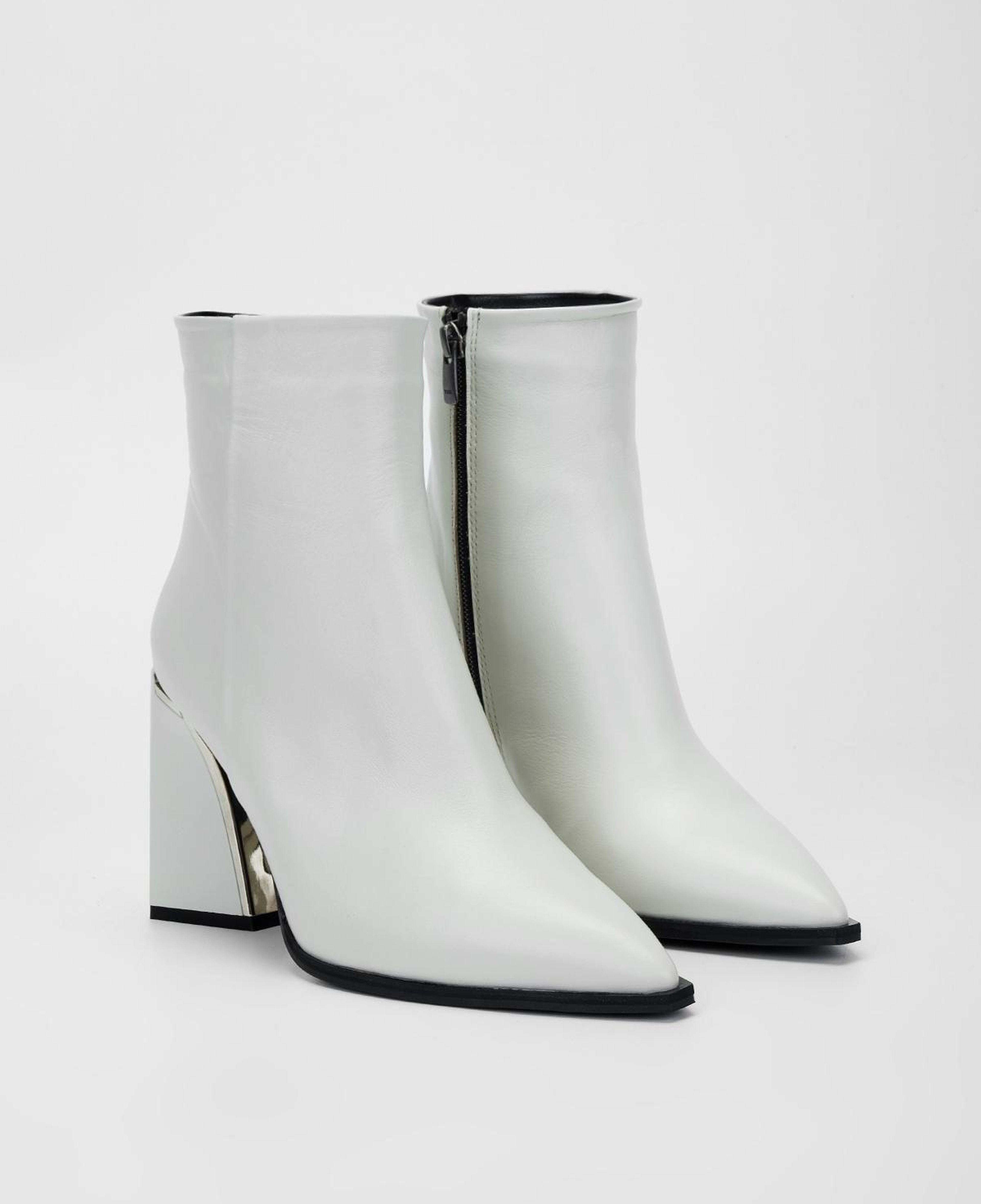 Valmenti Kadın Hakiki Deri Kırık Beyaz Topuklu Bot