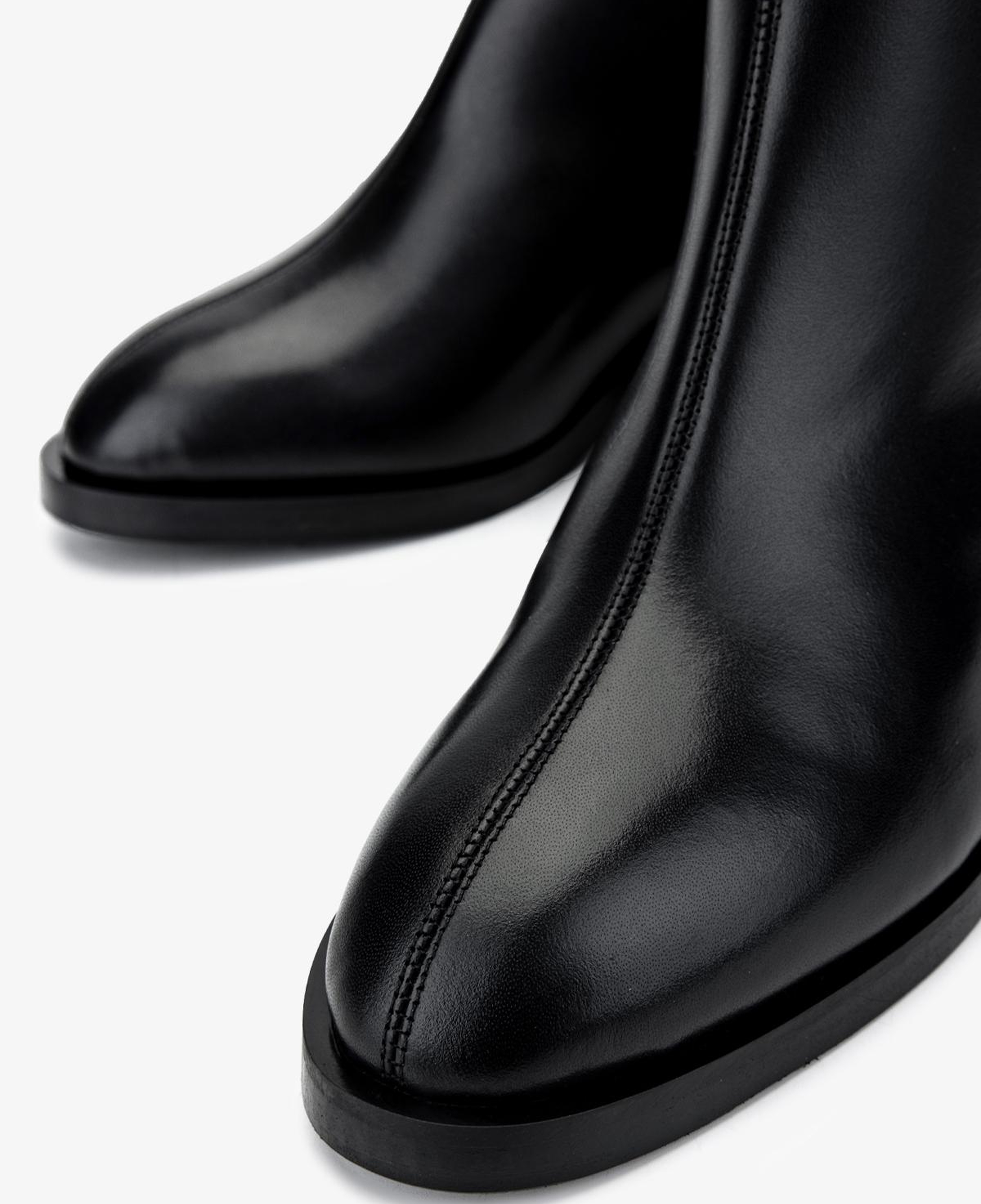 Valmenti Kadın Hakiki Deri Siyah Topuklu Bot