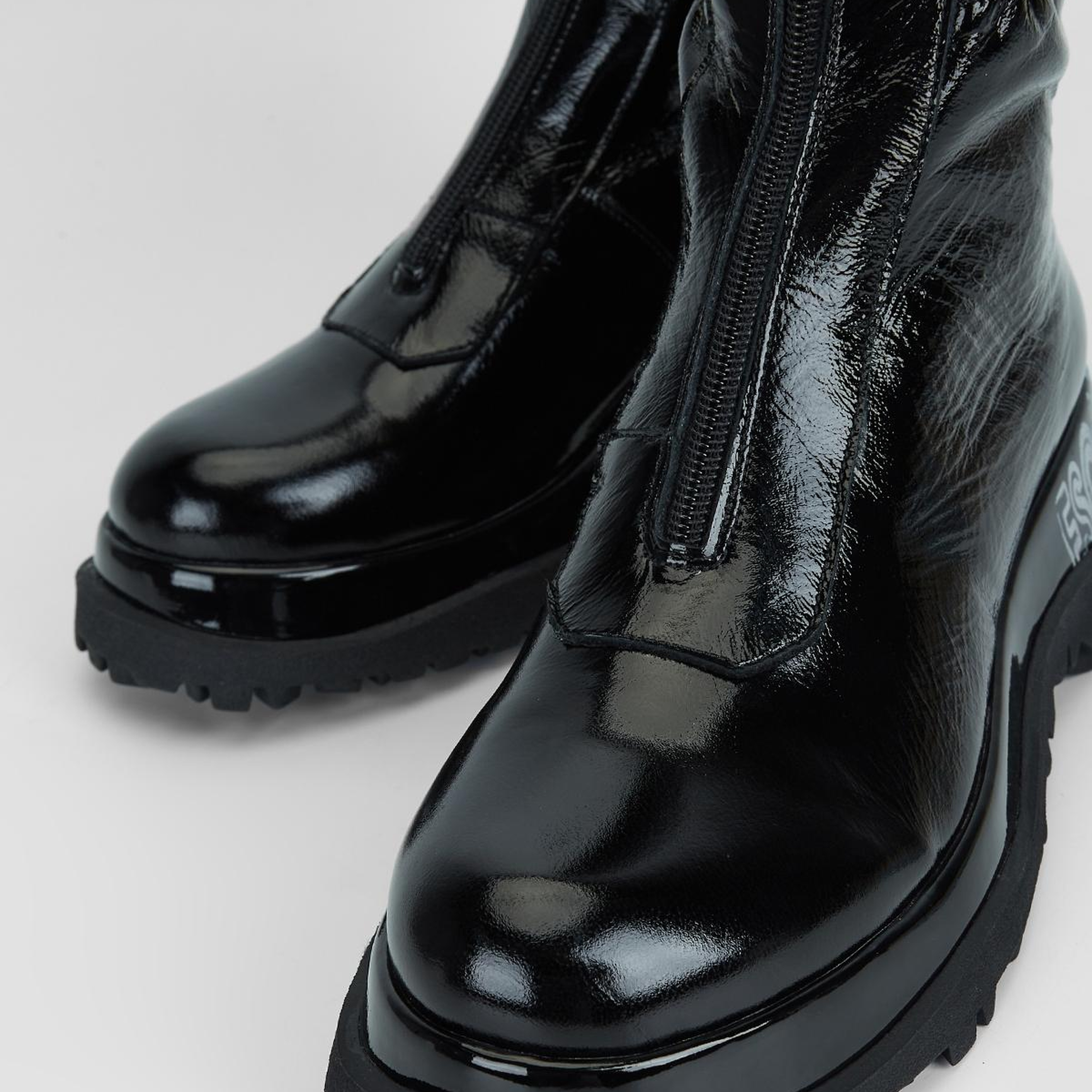 Valmenti Kadın Hakiki Deri Siyah Kırışık Rugan Düz Bot