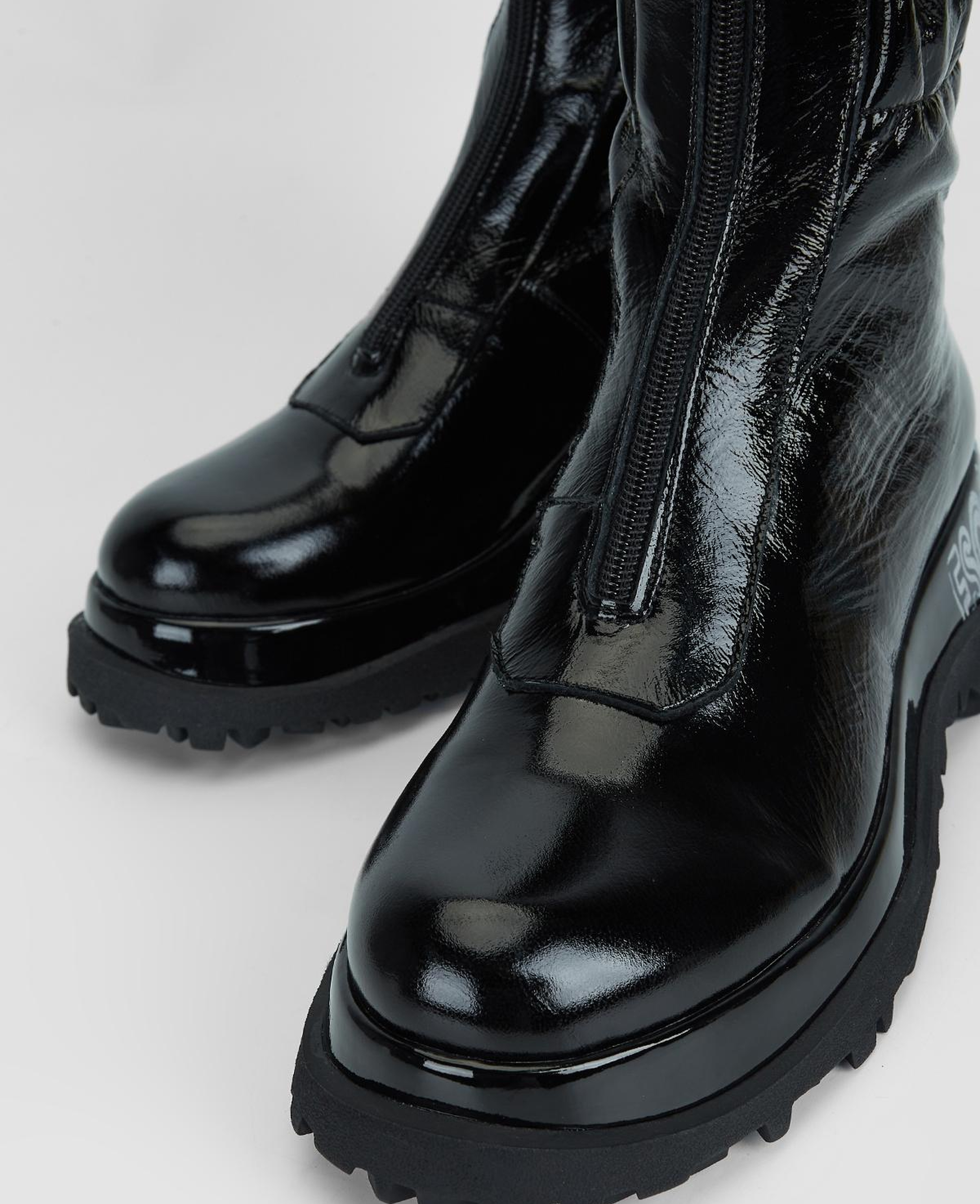 Valmenti Kadın Hakiki Deri Siyah Kırışık Rugan Düz Bot