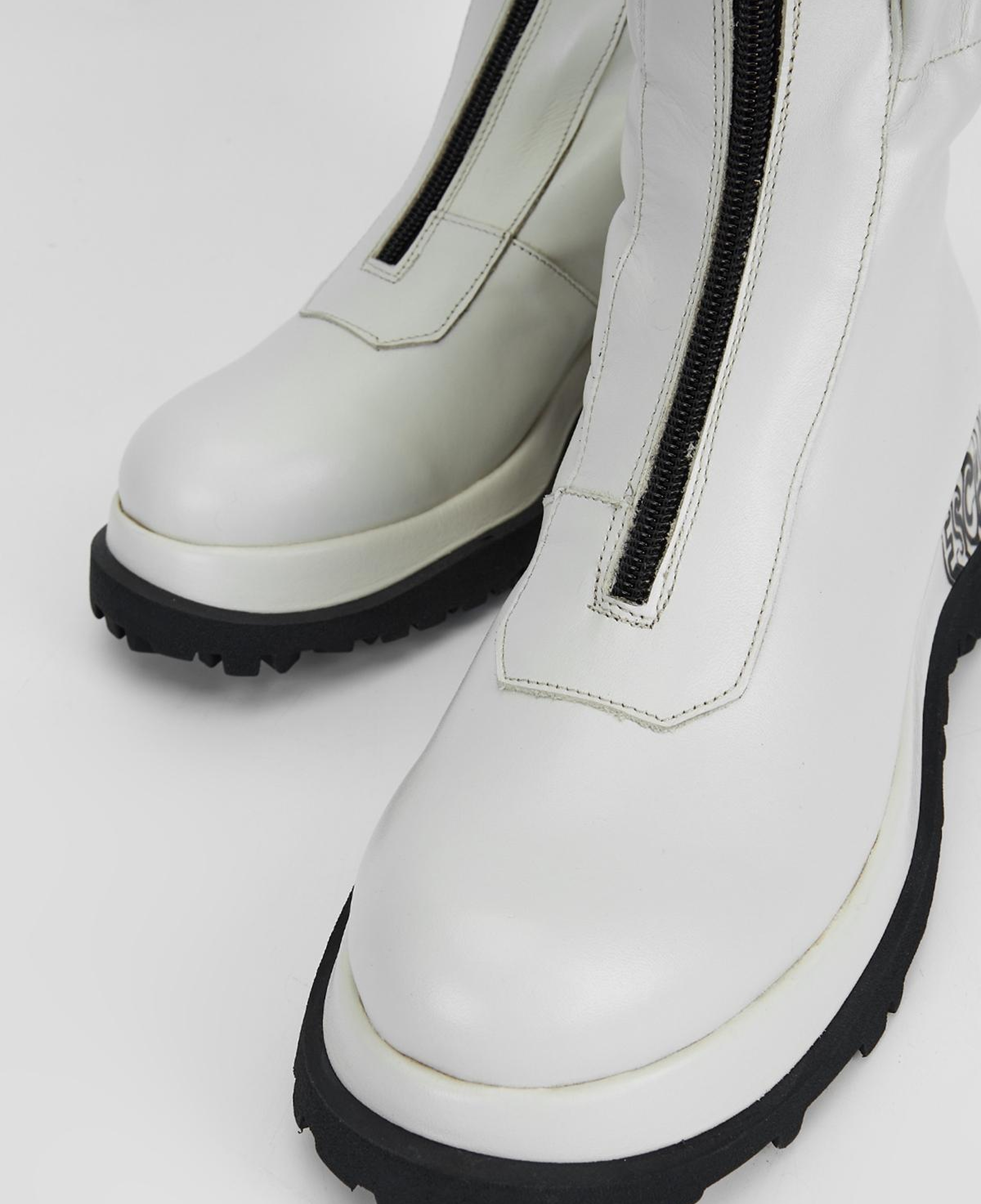 Valmenti Kadın Hakiki Deri Kırık Beyaz Düz Bot