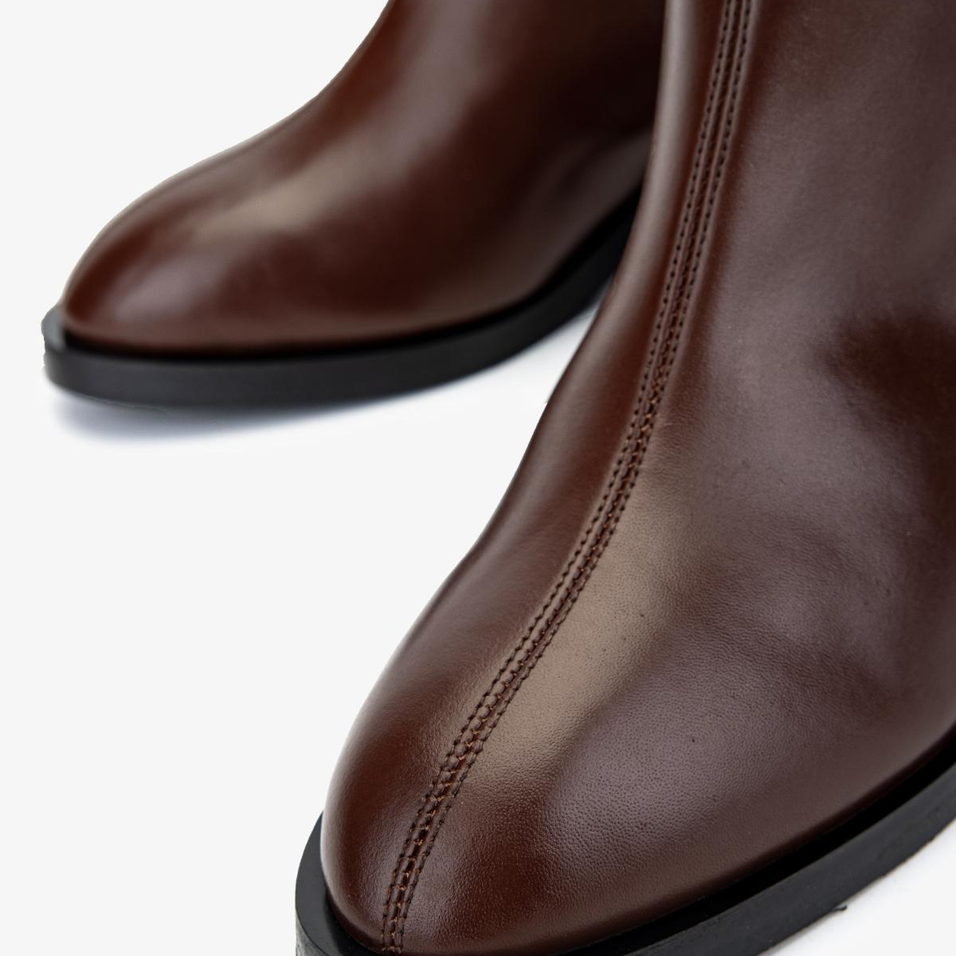 Valmenti Kadın Hakiki Deri Fındık Topuklu Bot