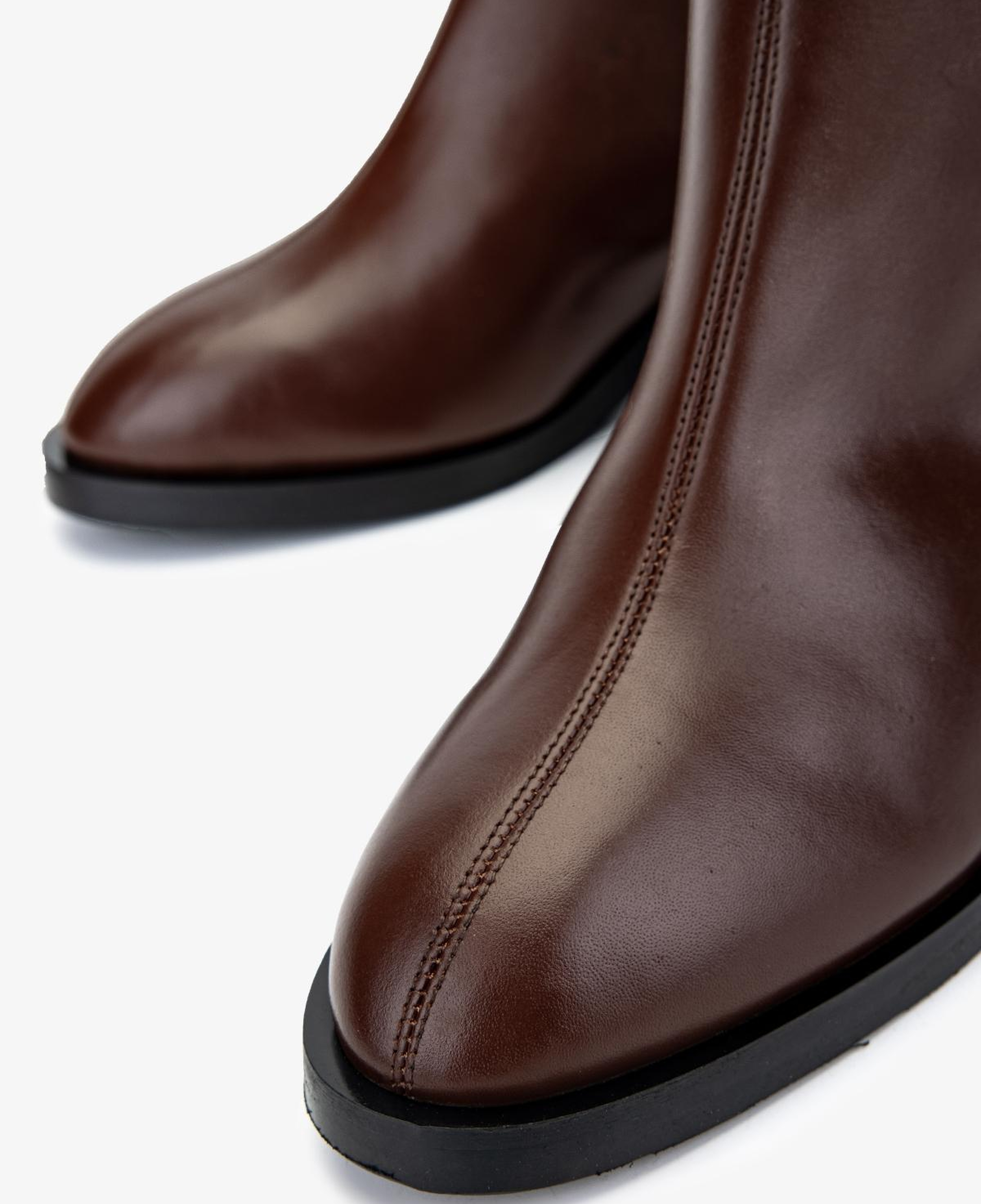 Valmenti Kadın Hakiki Deri Fındık Topuklu Bot