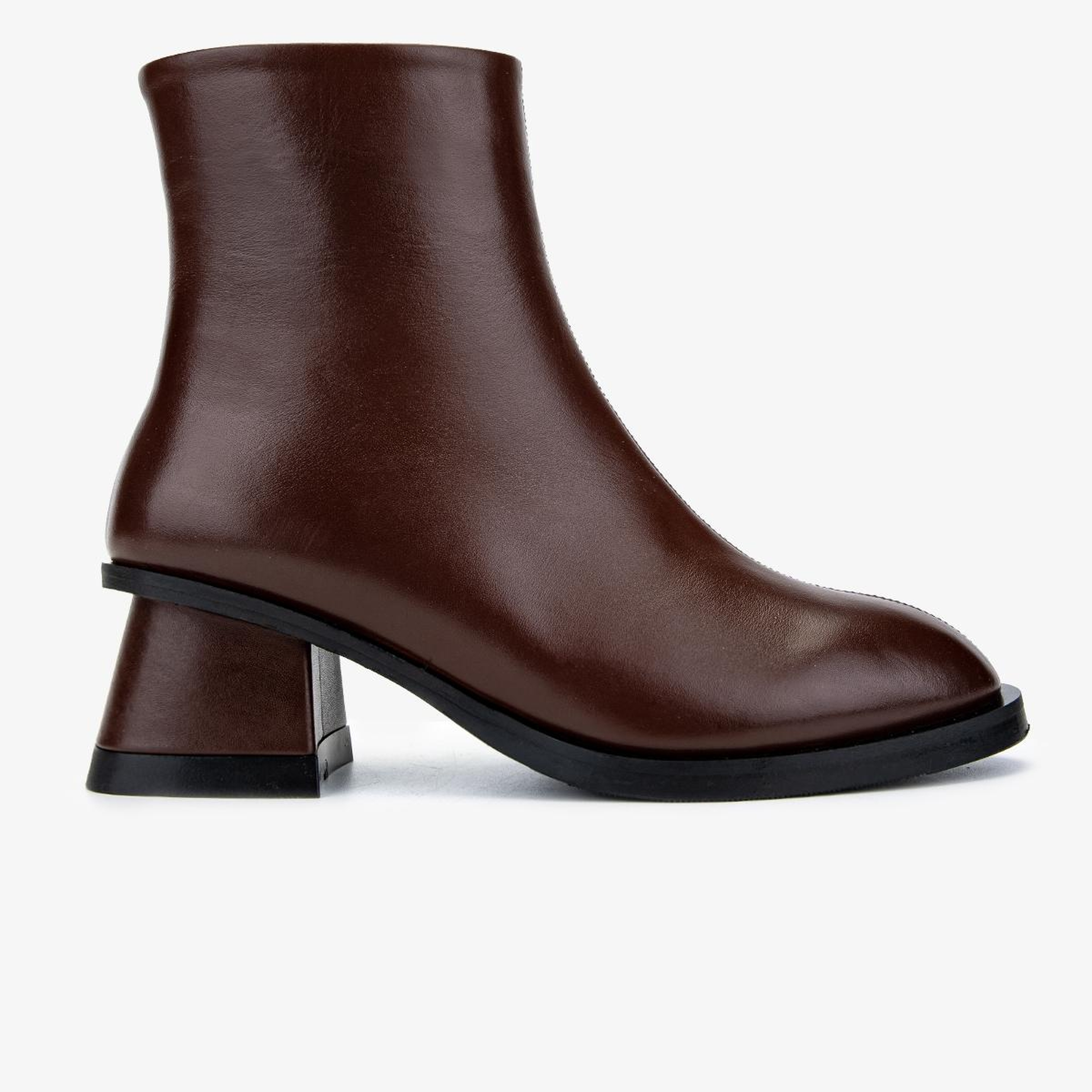 Valmenti Kadın Hakiki Deri Fındık Topuklu Bot