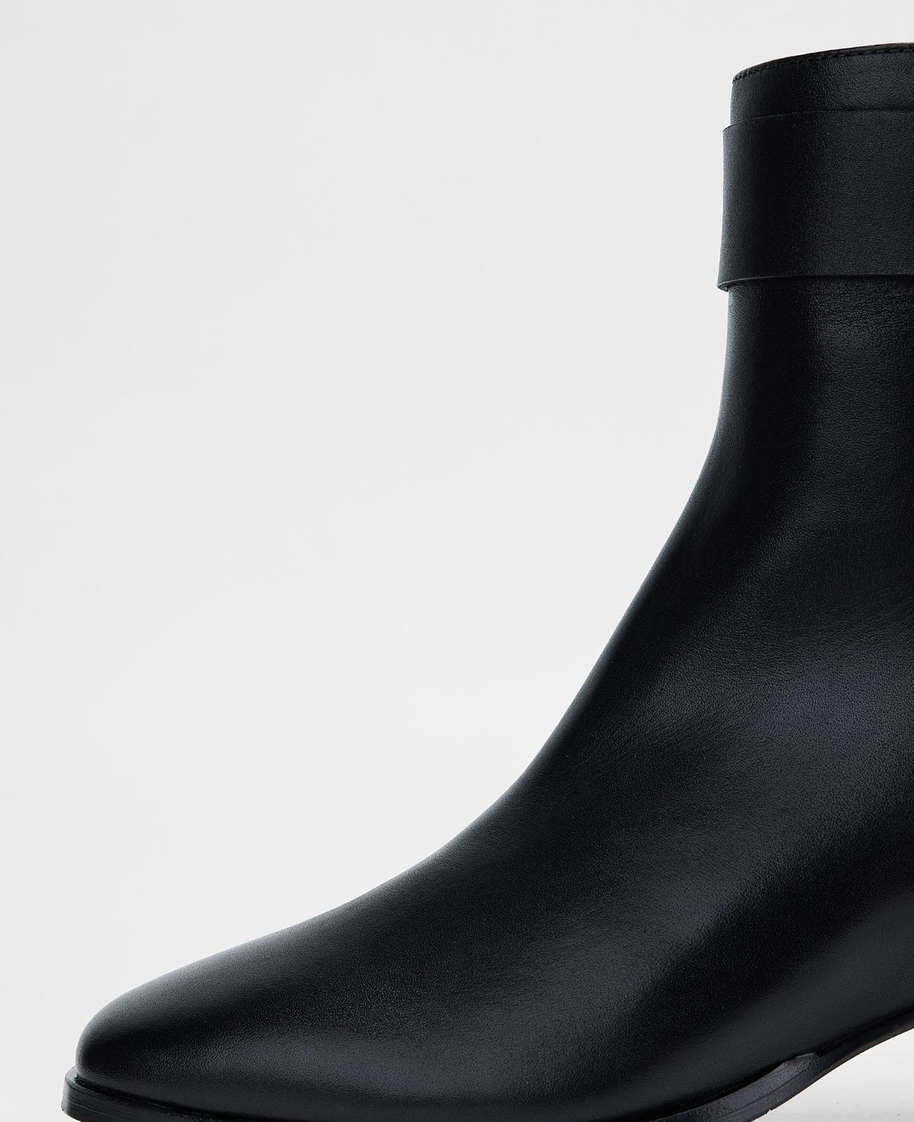 Valmenti Kadın Hakiki Deri Siyah Analin Topuklu Bot