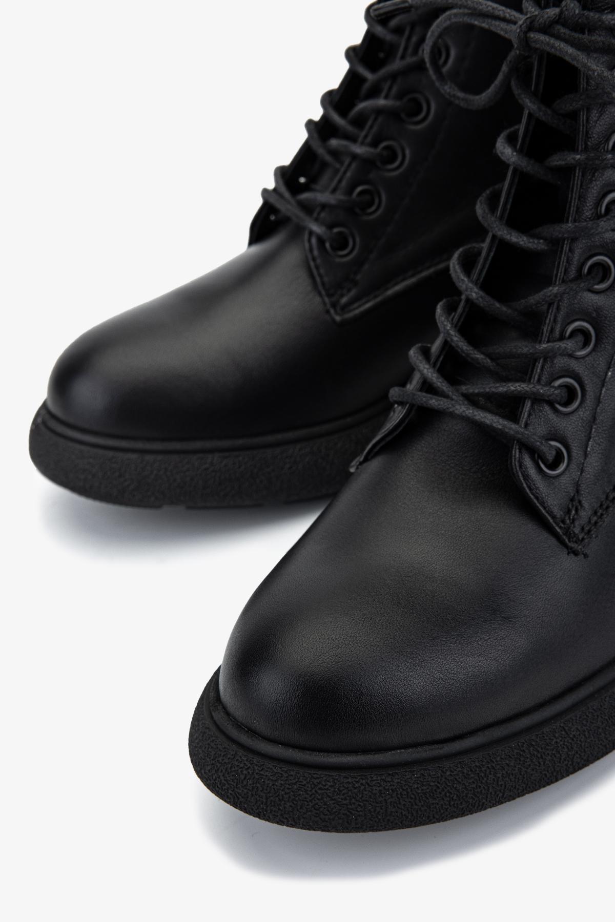 Valmenti Kadın Hakiki Deri Siyah Düz Bot