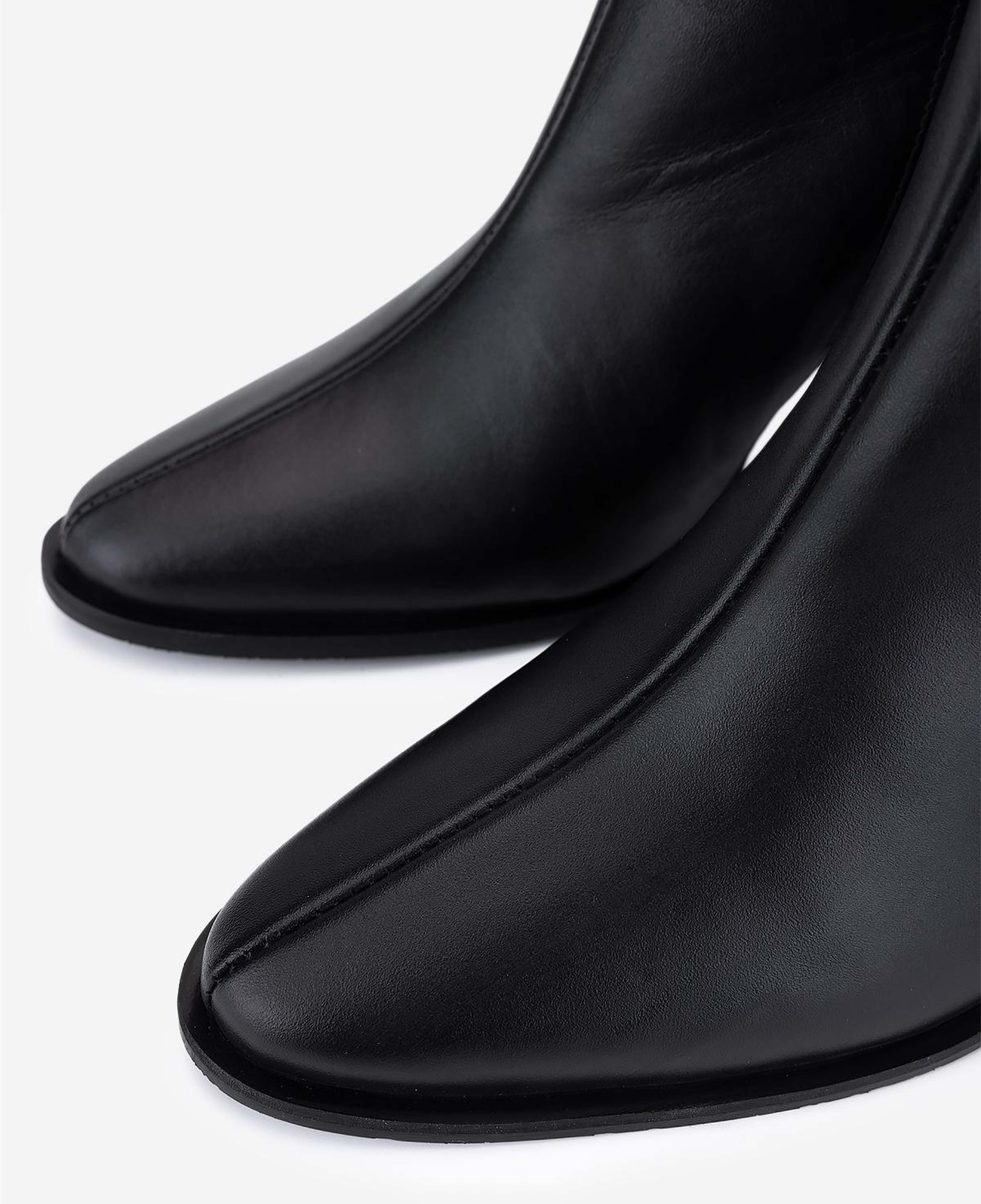 Valmenti Kadın Hakiki Deri Siyah Topuklu Bot