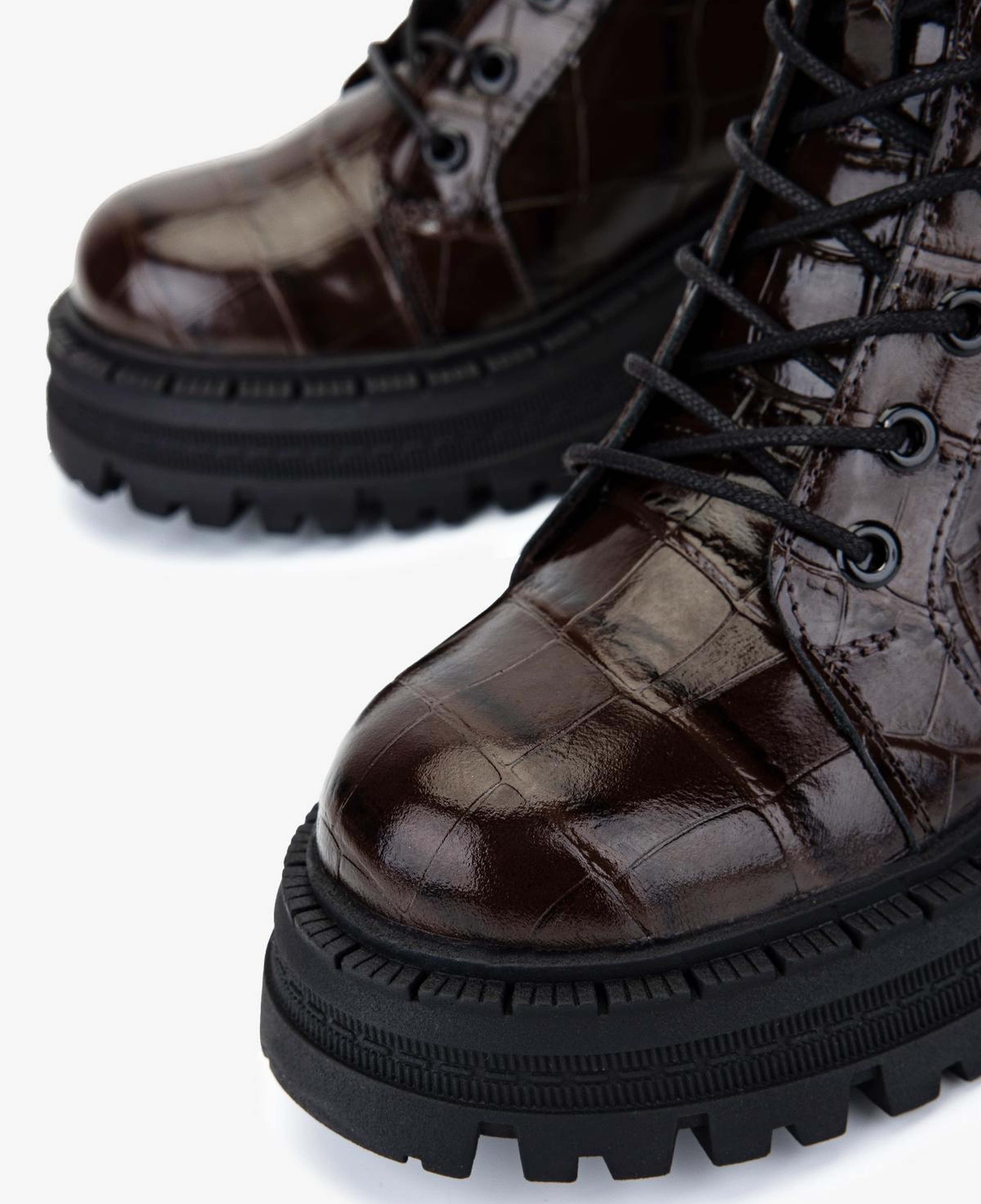 Valmenti Kadın Deri & Tekstil Kahverengi Kroko Düz Bot