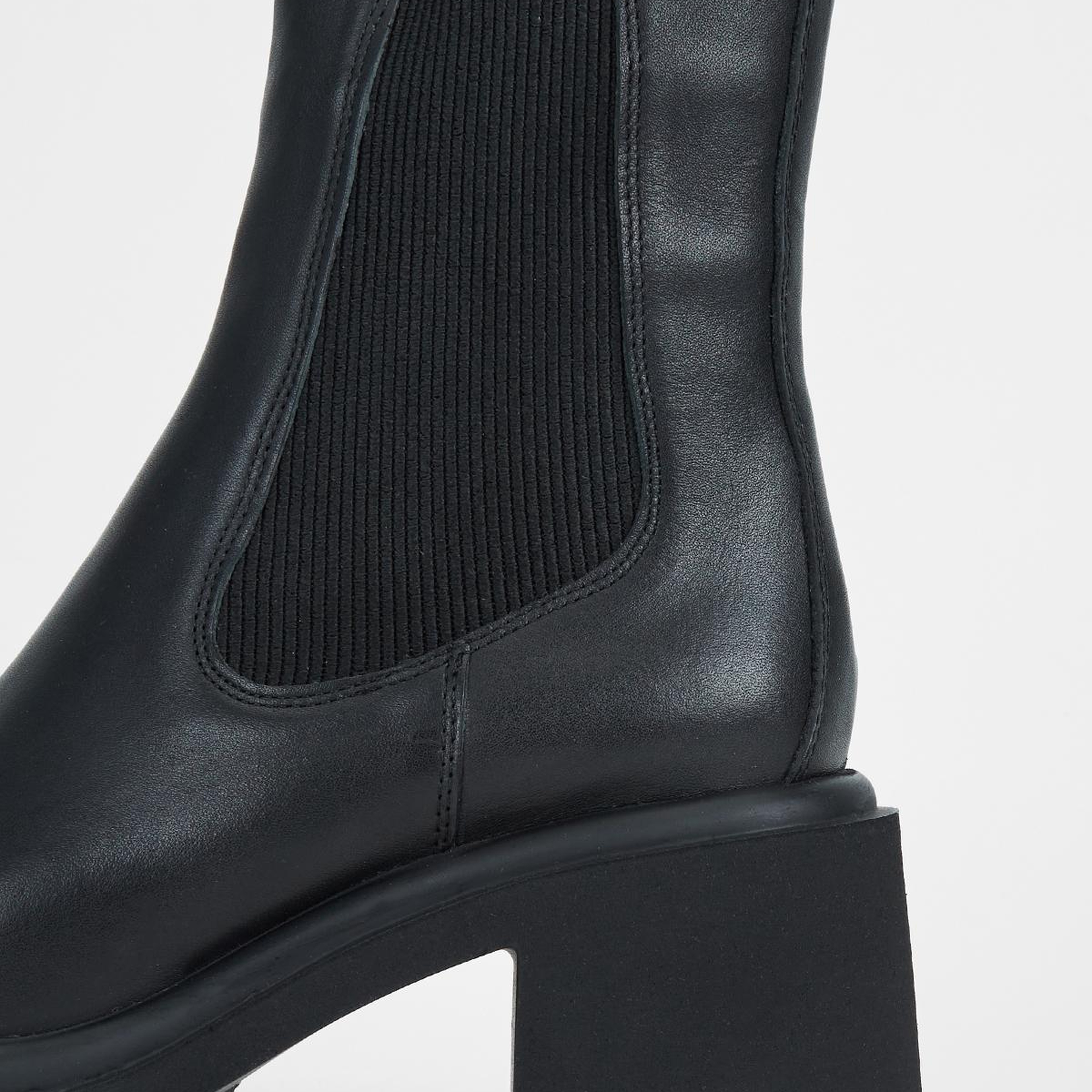 Valmenti Kadın Hakiki Deri Siyah Topuklu Bot