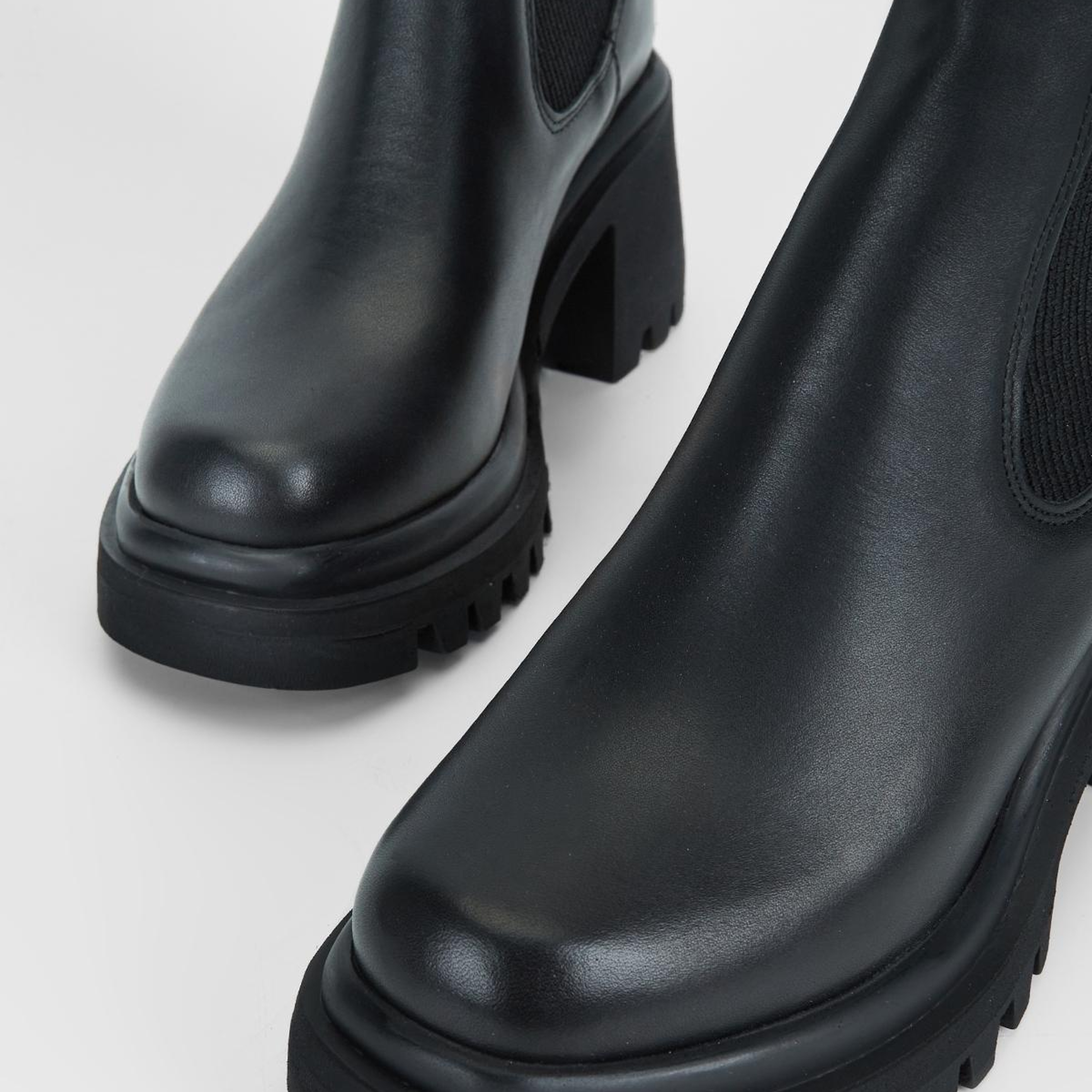 Valmenti Kadın Hakiki Deri Siyah Topuklu Bot