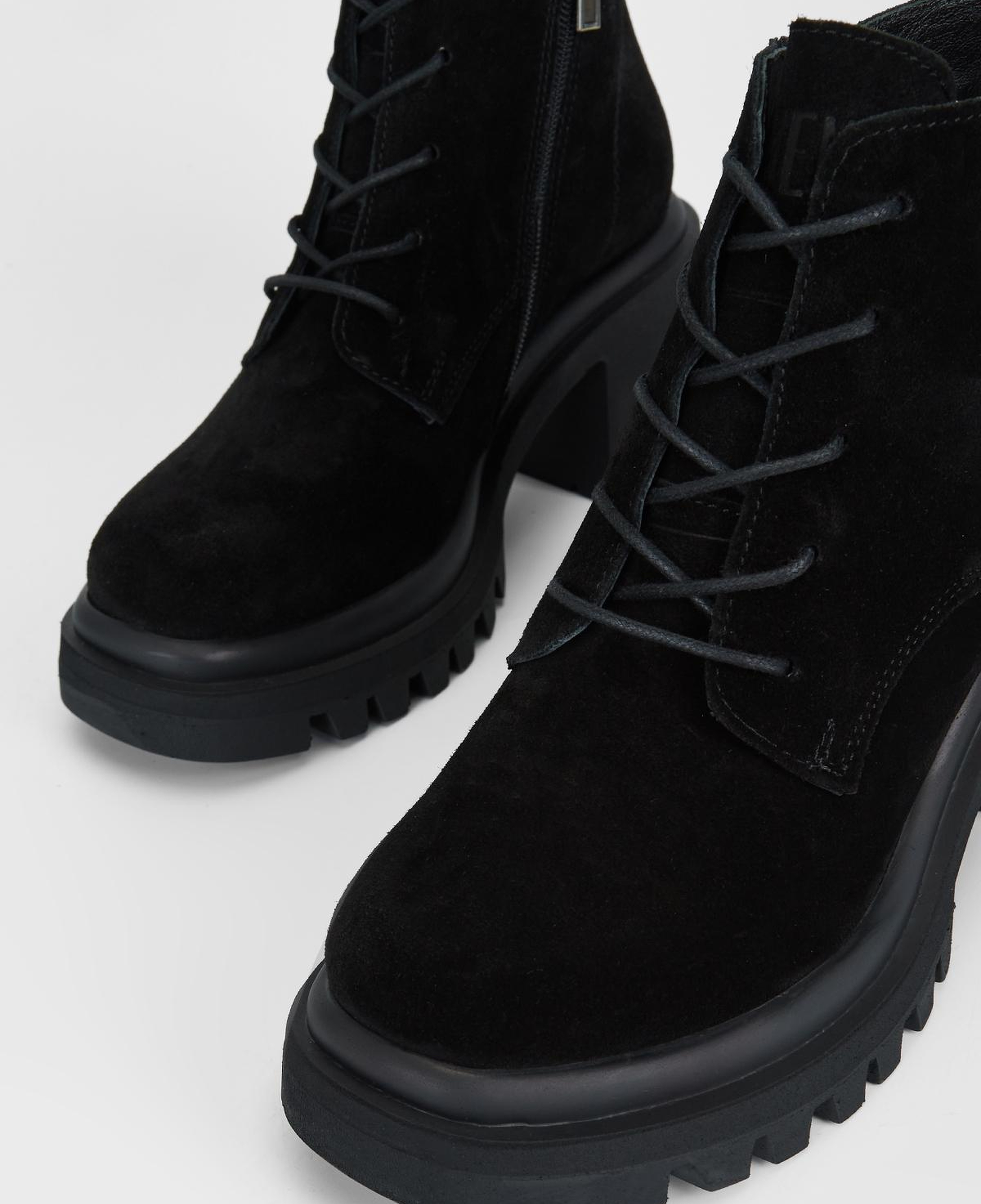 Valmenti Kadın Hakiki Deri Siyah Süet Topuklu Bot