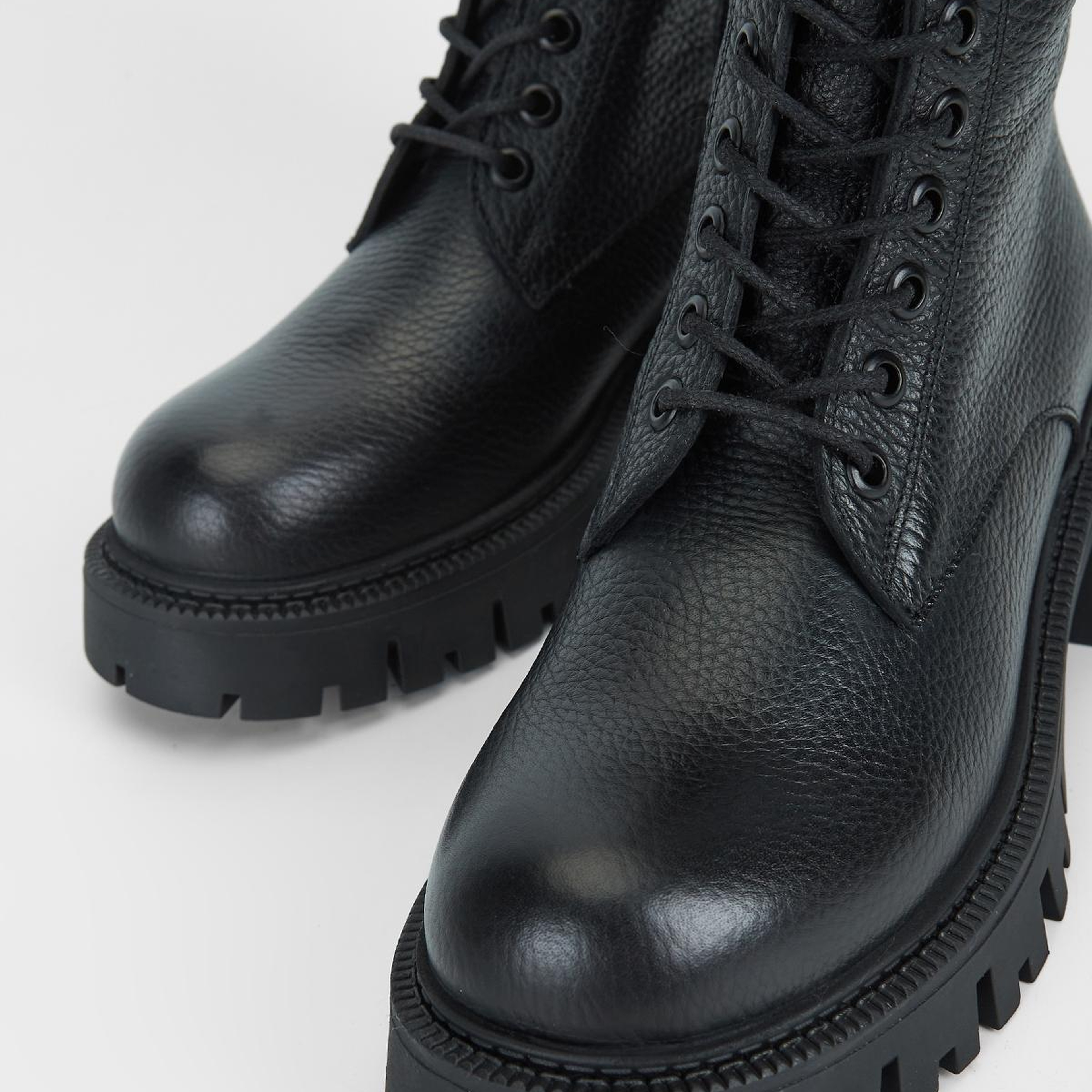 Valmenti Kadın Hakiki Deri Siyah Floter Düz Bot