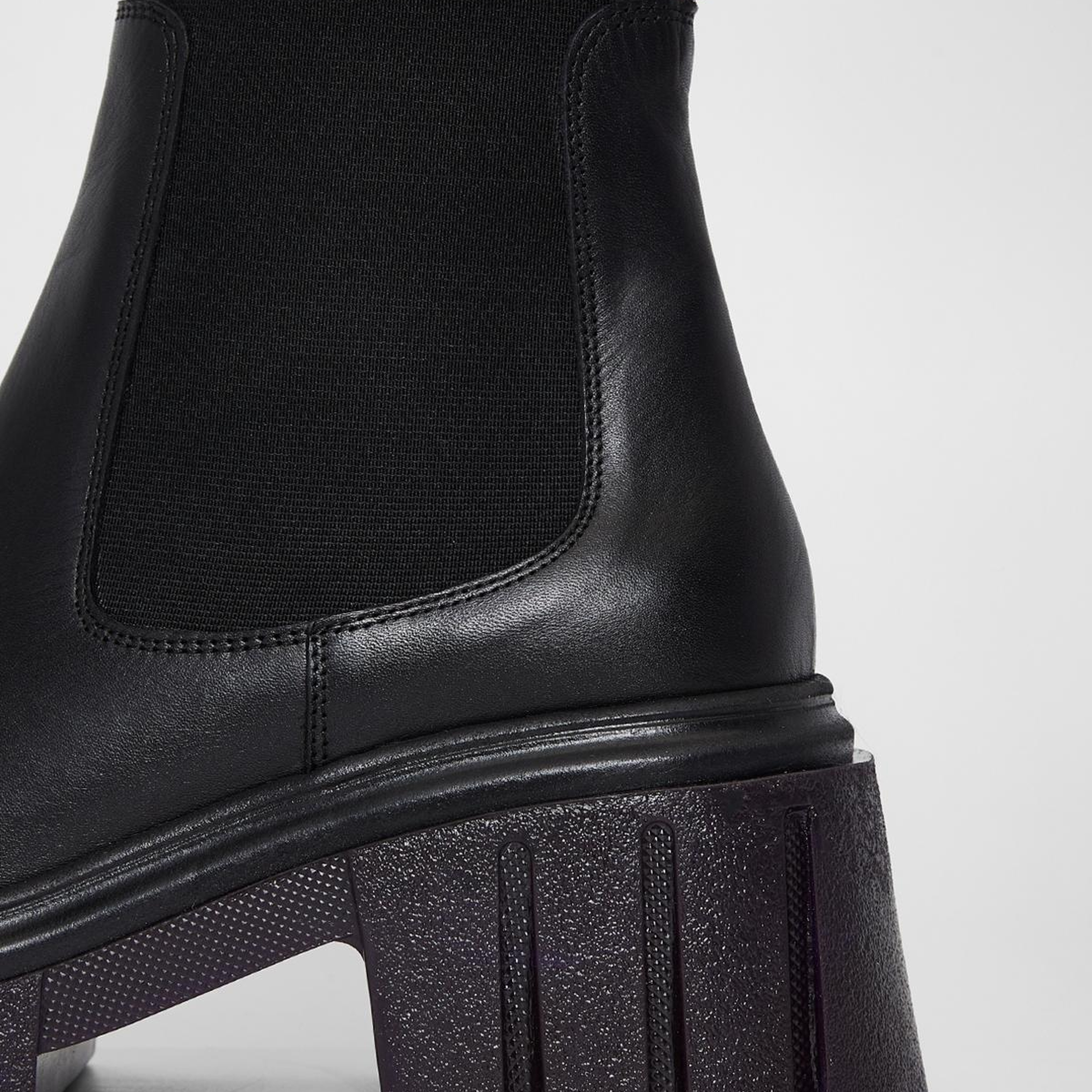 Valmenti Kadın Hakiki Deri Siyah Topuklu Bot