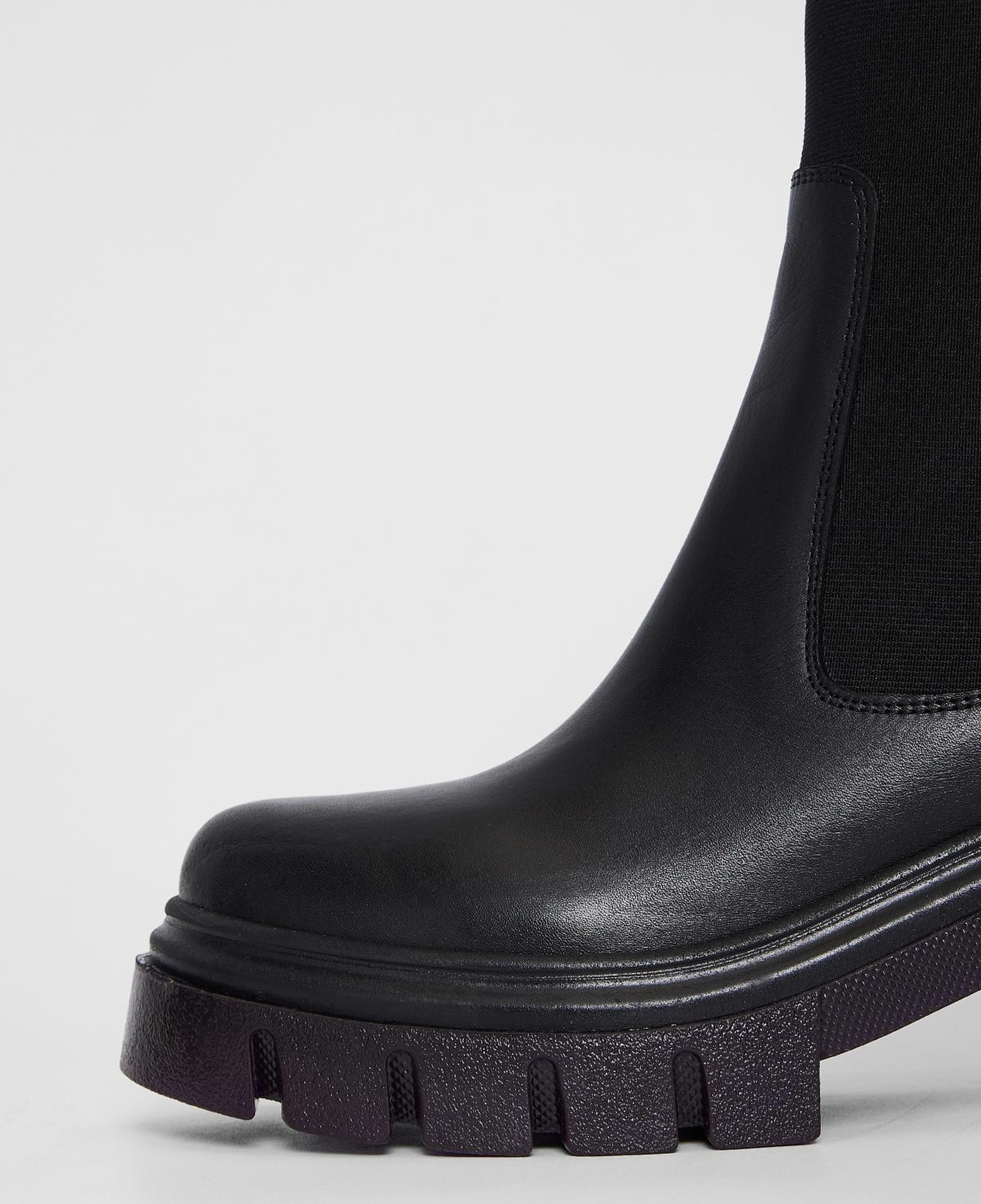 Valmenti Kadın Hakiki Deri Siyah Topuklu Bot