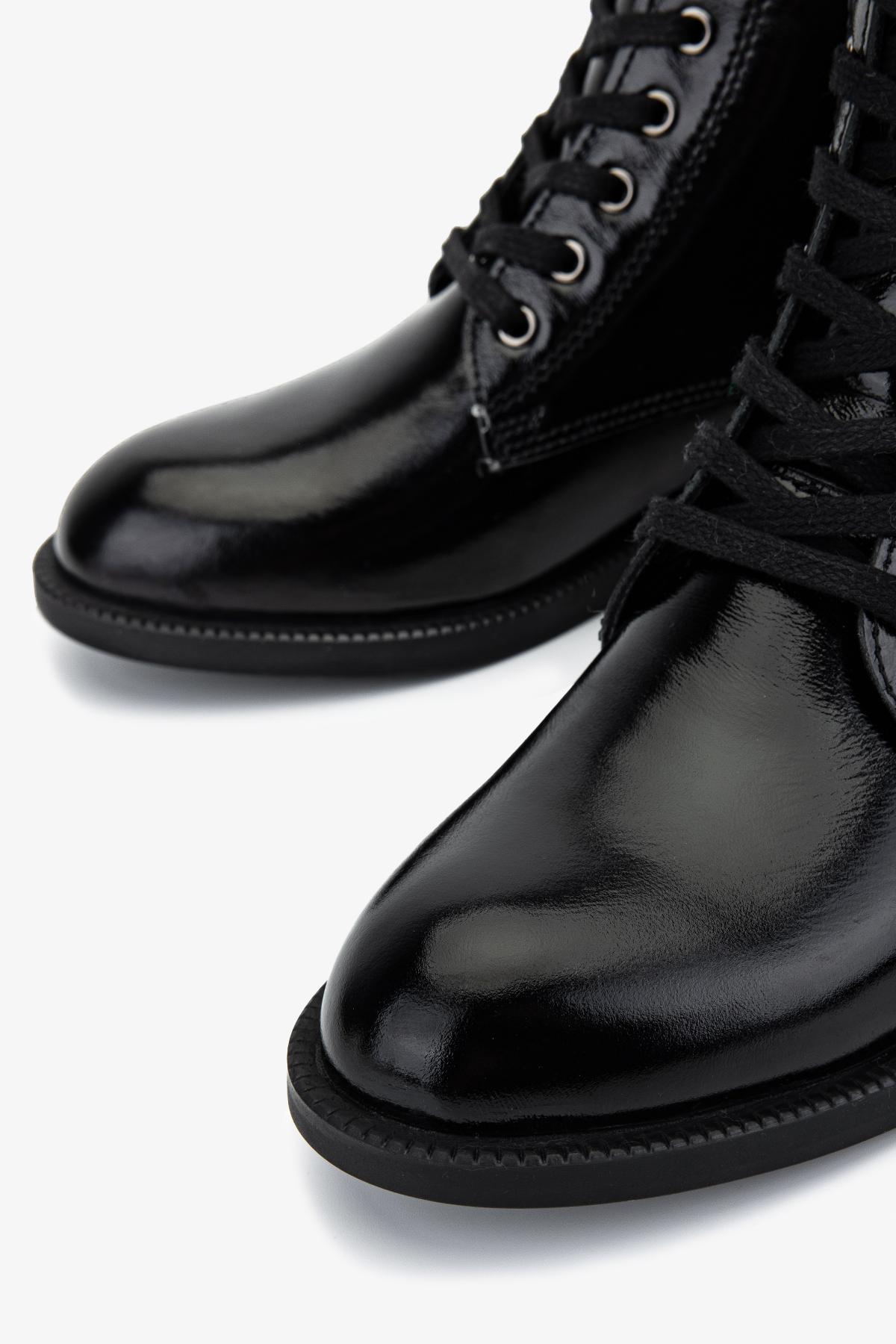 Valmenti Kadın Hakiki Deri Siyah Rugan Düz Bot