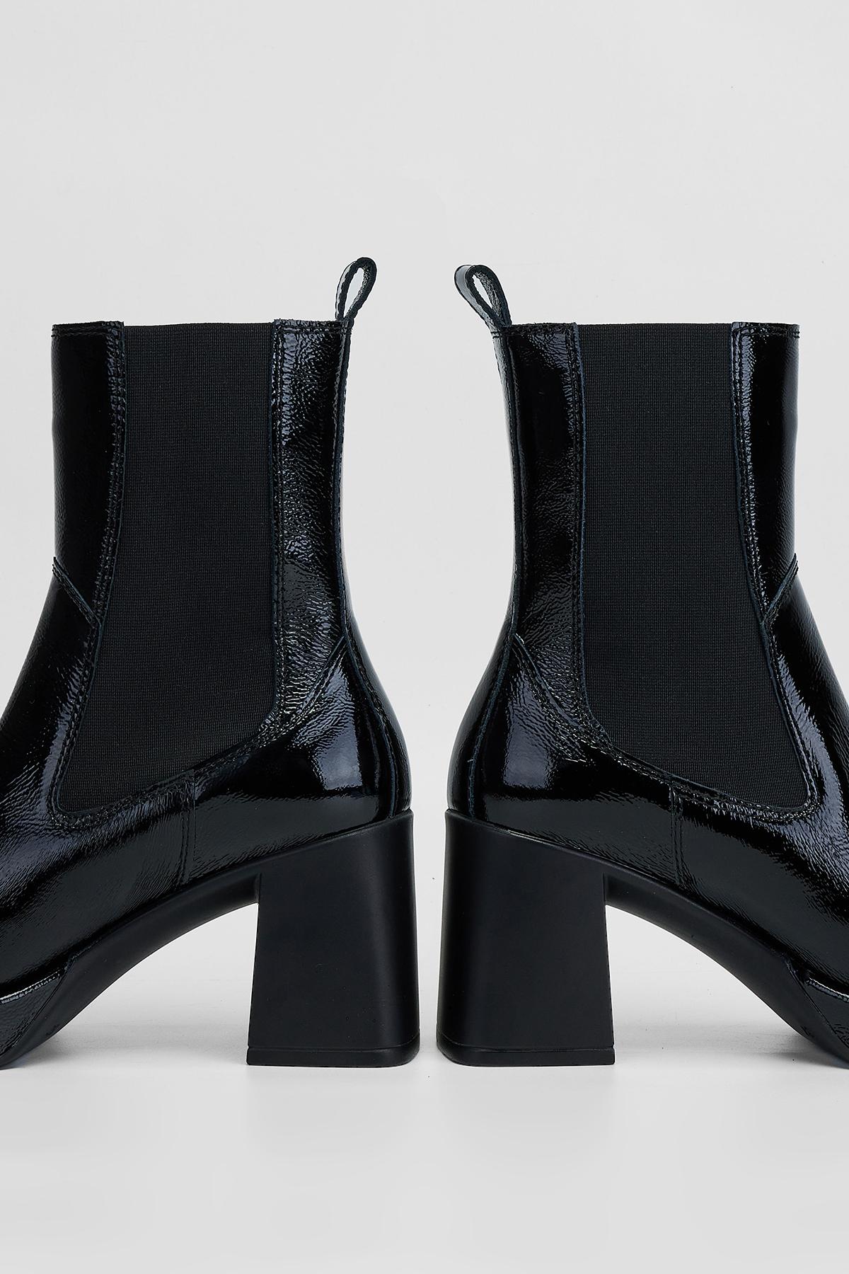 Valmenti Kadın Hakiki Deri Siyah Rugan Topuklu Bot