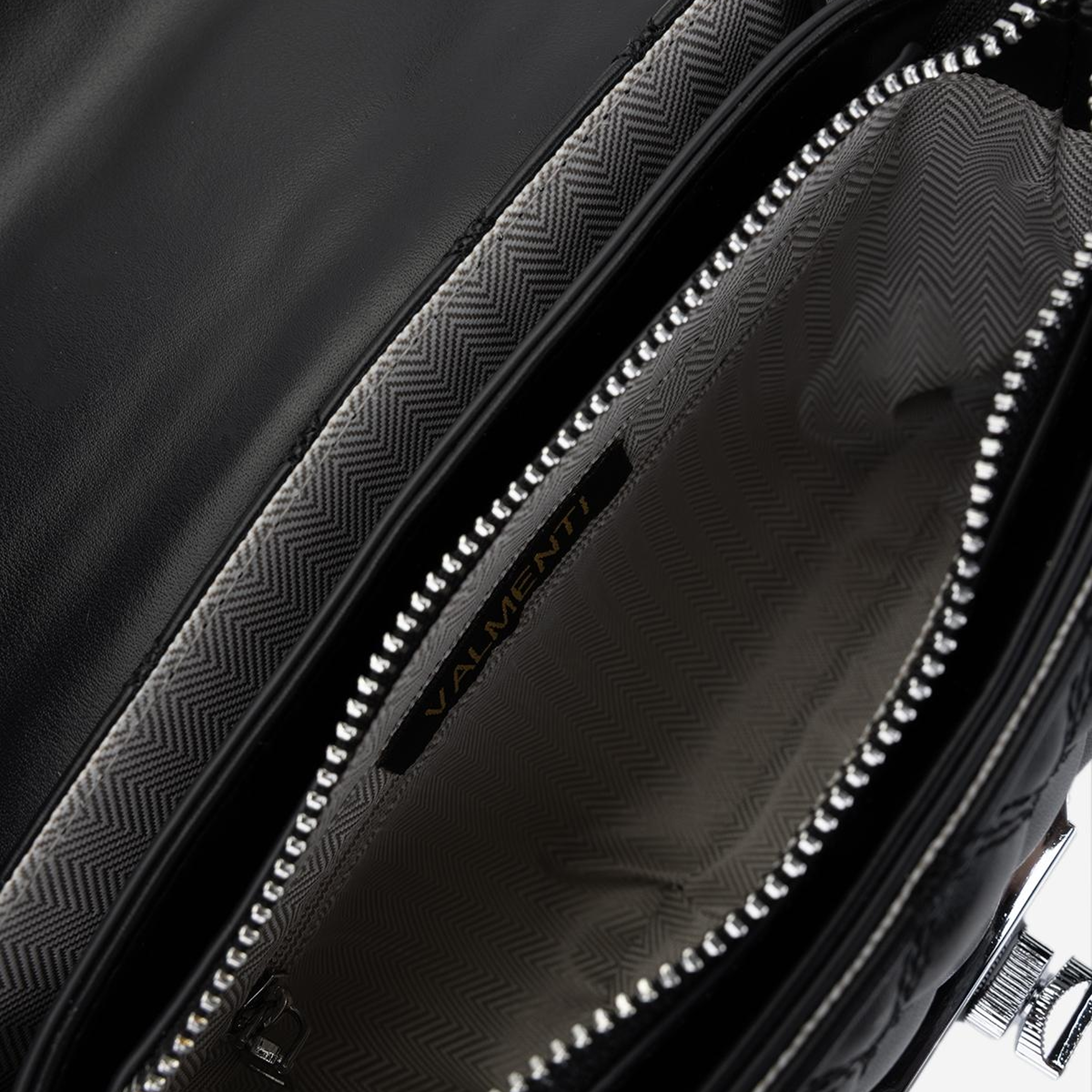 Valmenti Kadın Suni Deri Siyah Omuz Çanta