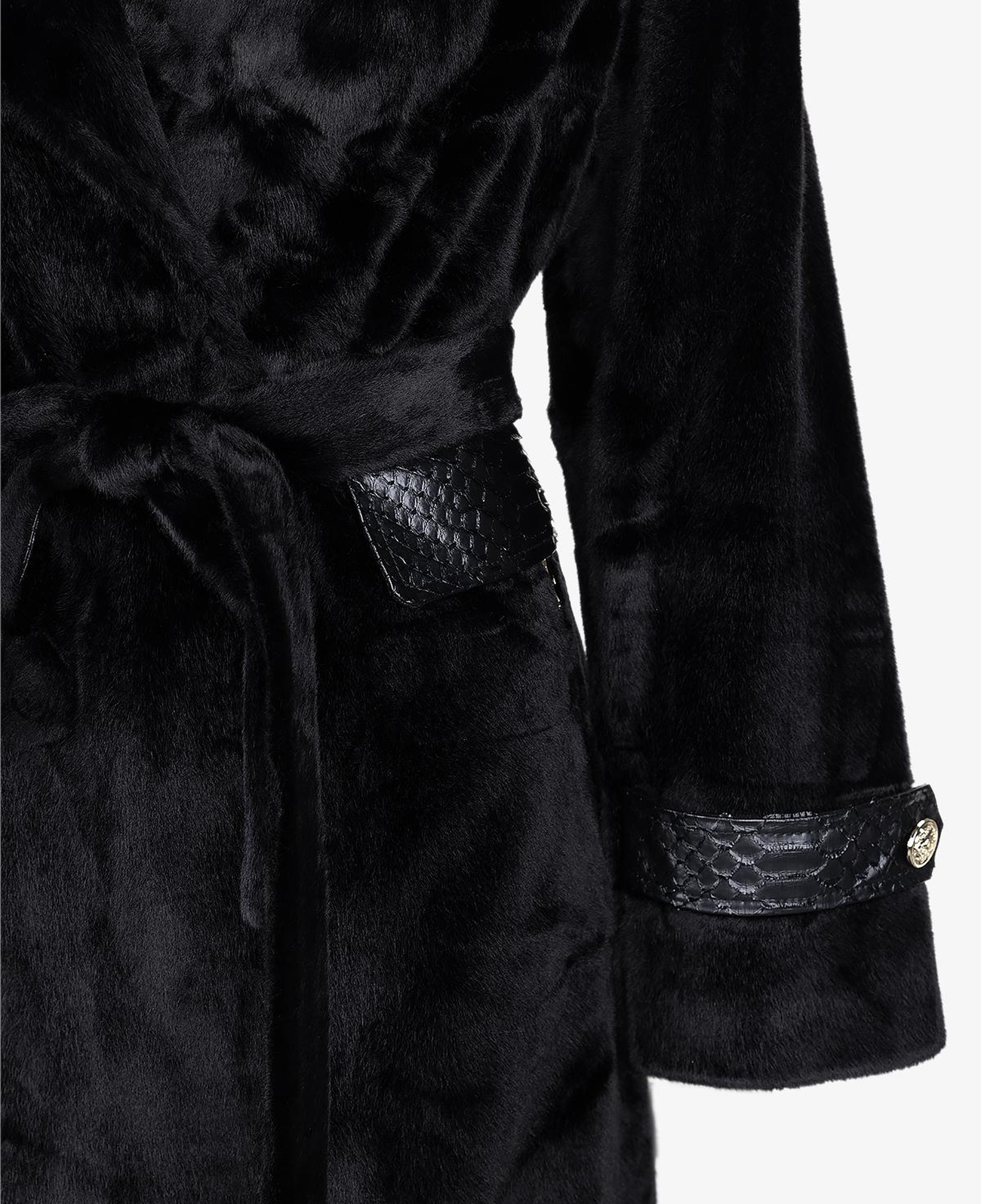 Valmenti Kadın Tekstil Siyah Kaban Deri Mont