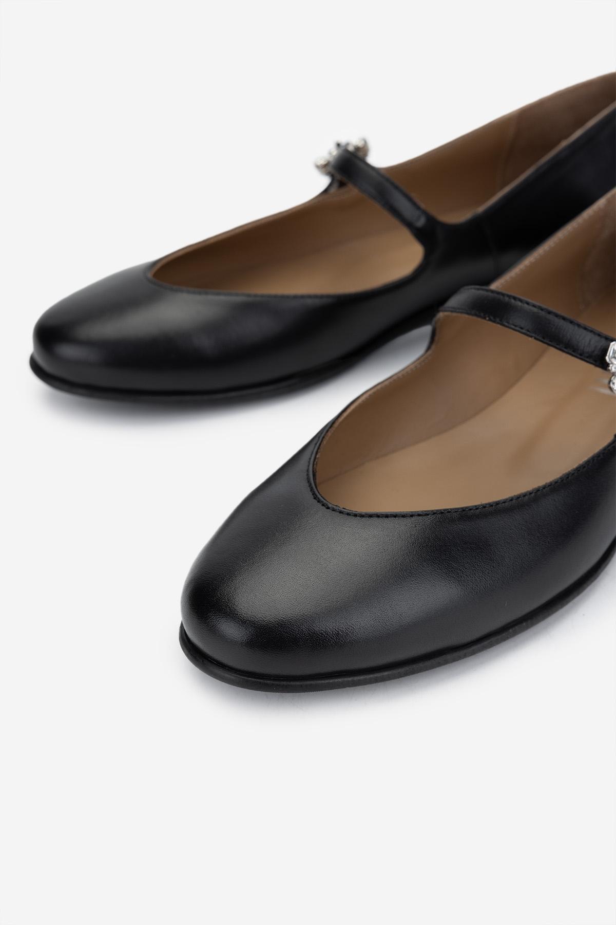 Valmenti Kadın Hakiki Deri Siyah Babet Ayakkabı