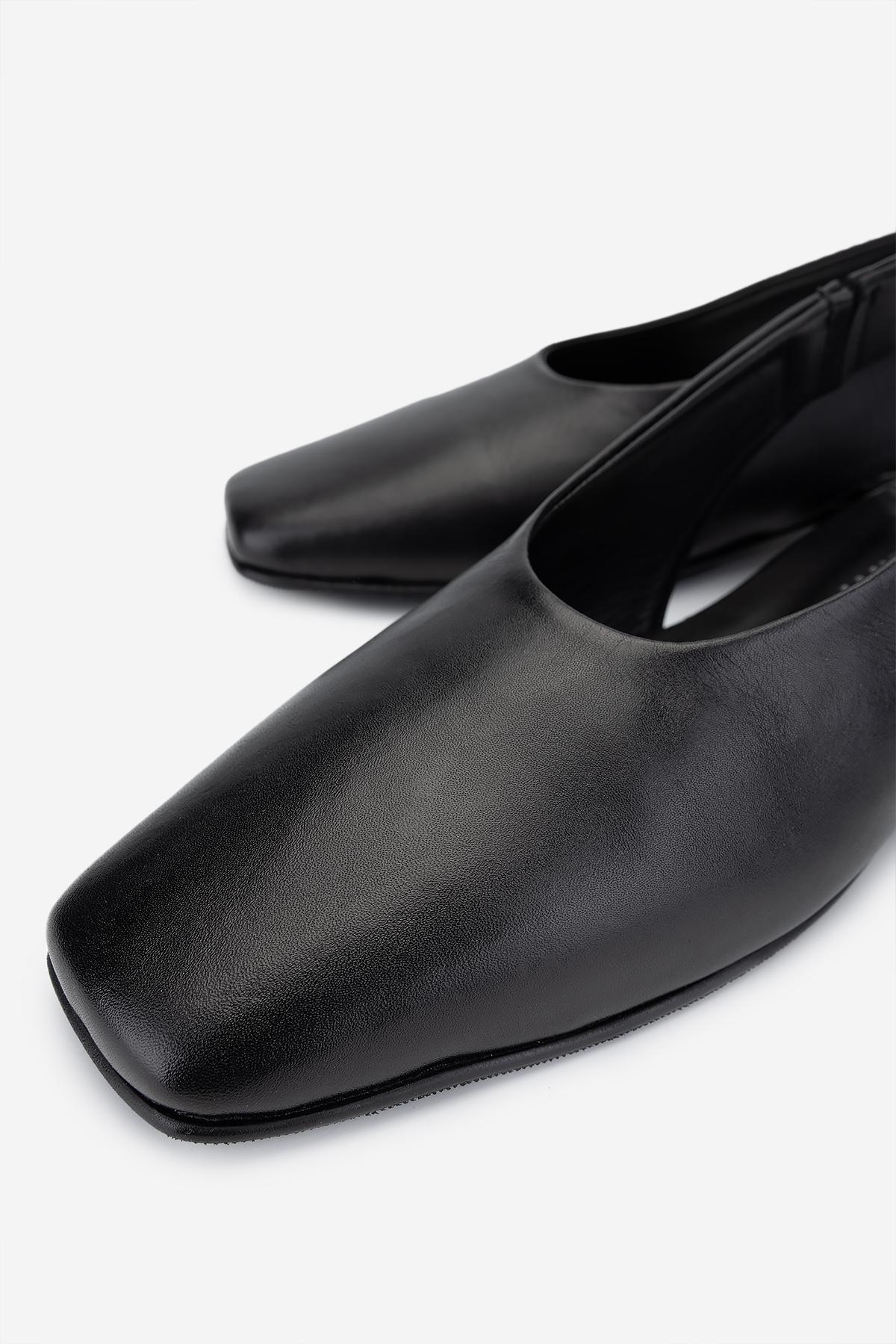 Valmenti Kadın Hakiki Deri Siyah Babet Ayakkabı