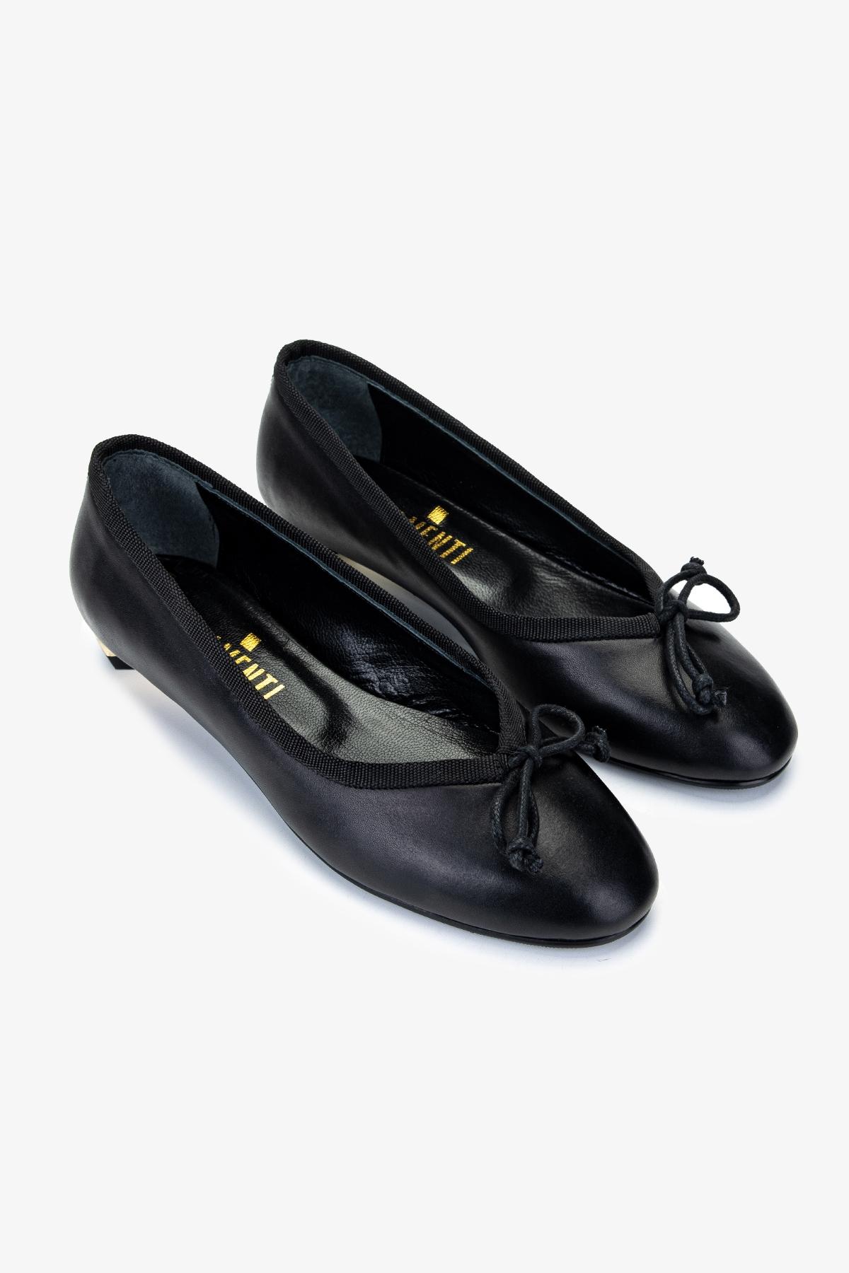 Valmenti Kadın Hakiki Deri Siyah Babet Ayakkabı