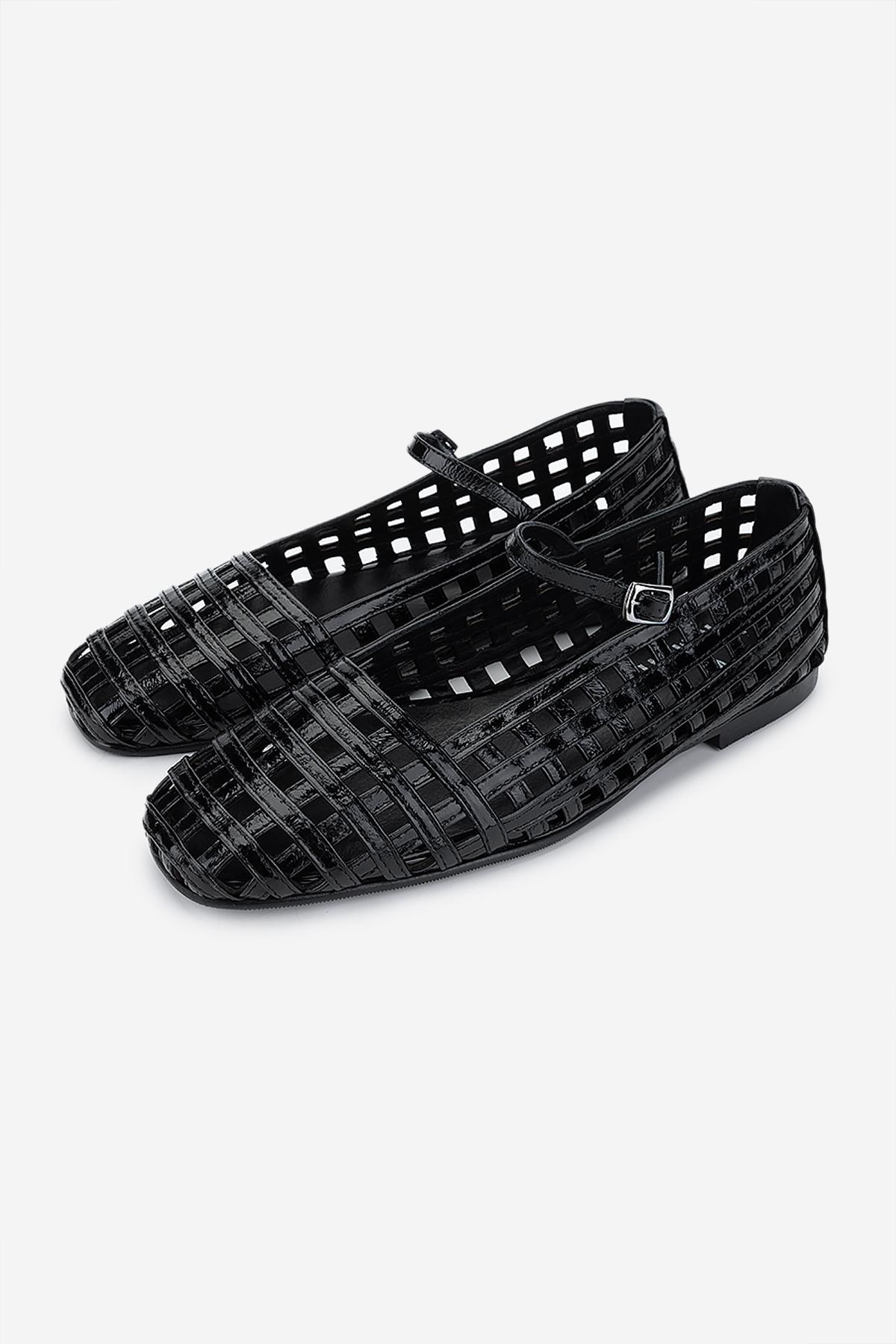 Valmenti Kadın Hakiki Deri Siyah Rugan Babet Ayakkabı