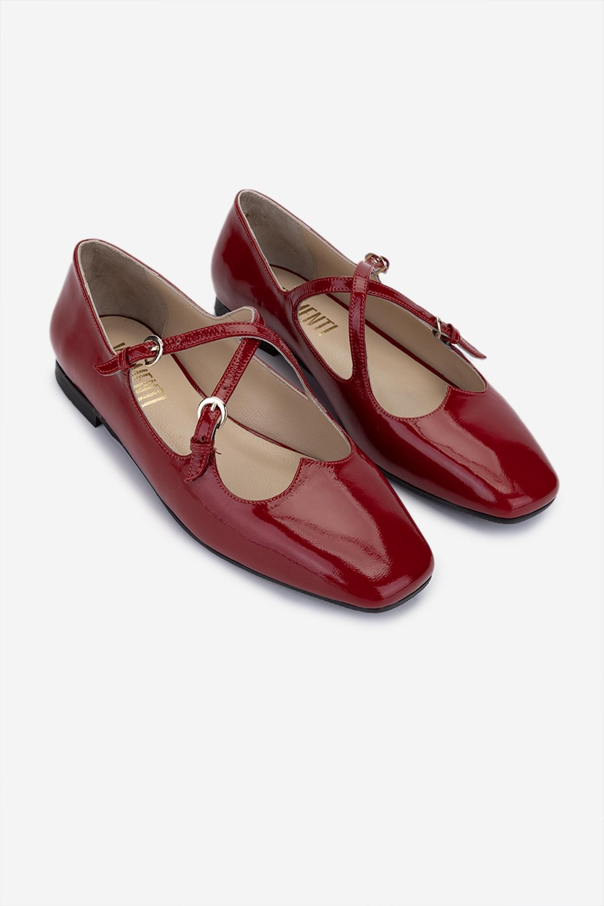 Valmenti Kadın Hakiki Deri Kırmızı Rugan Babet Ayakkabı