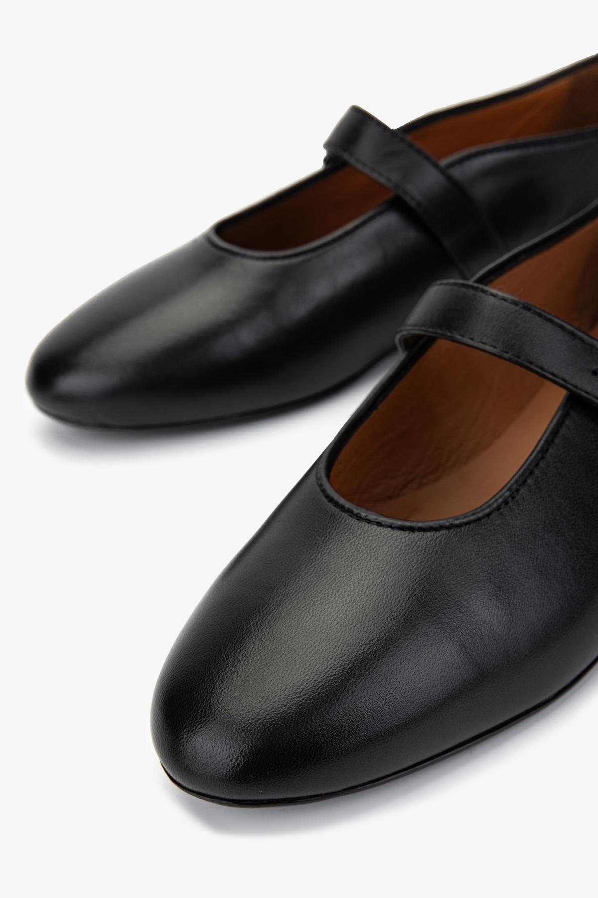 Valmenti Kadın Hakiki Deri Siyah Babet Ayakkabı