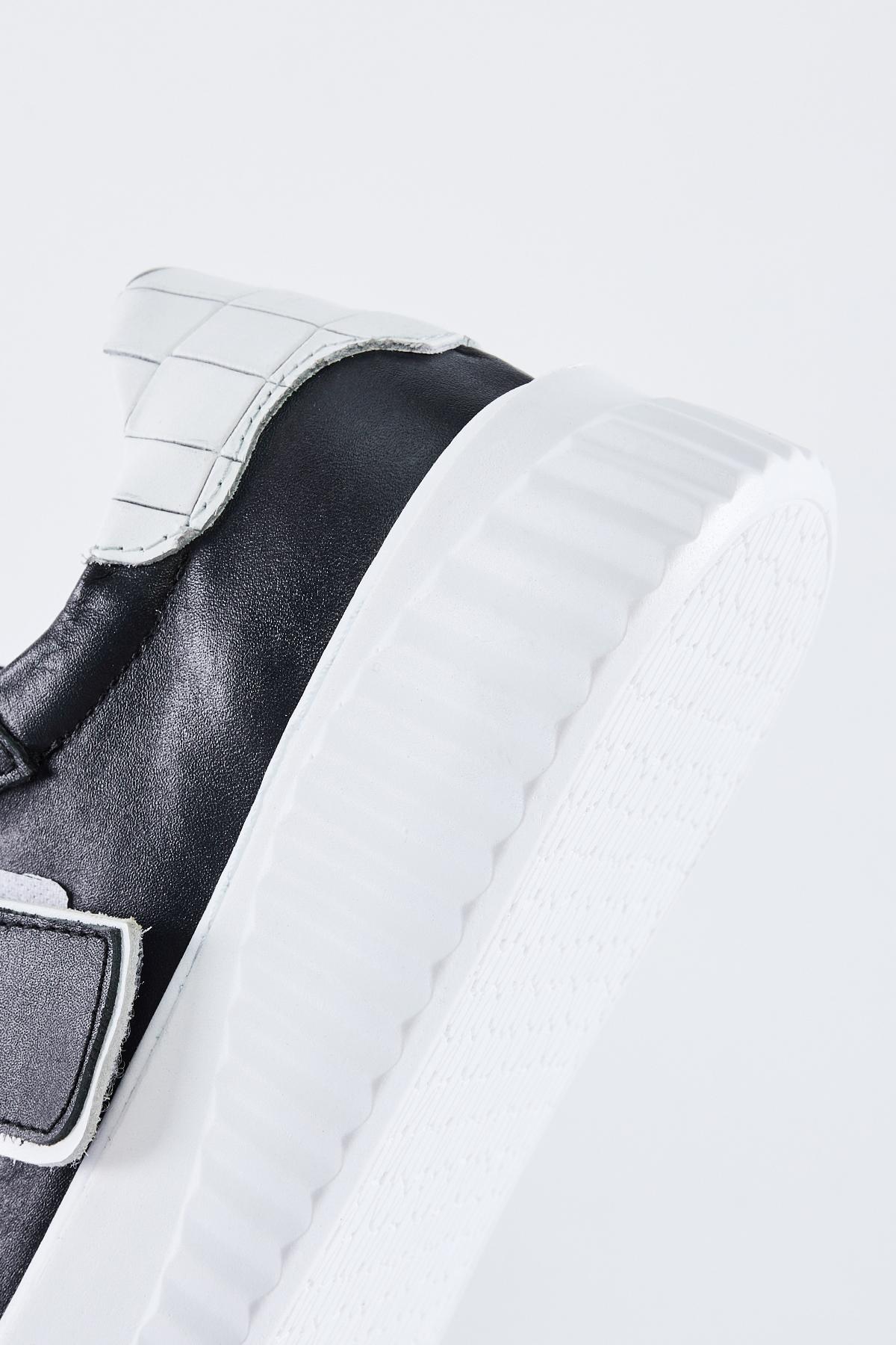 Valmenti Erkek Hakiki Deri Lacivert Spor Ayakkabı