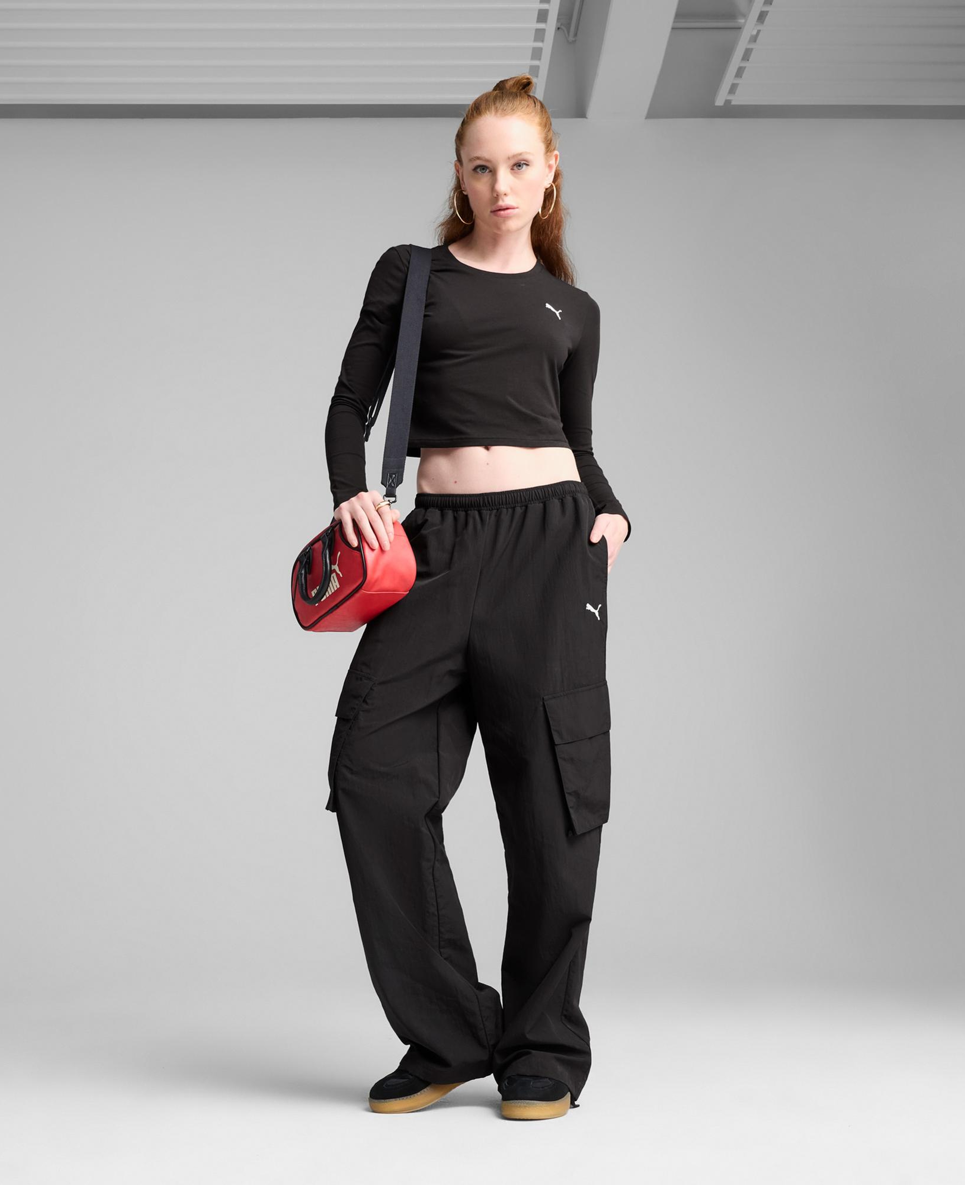 Puma Wardrobe Essentials Relaxed Kadın Siyah Eşofman Altı