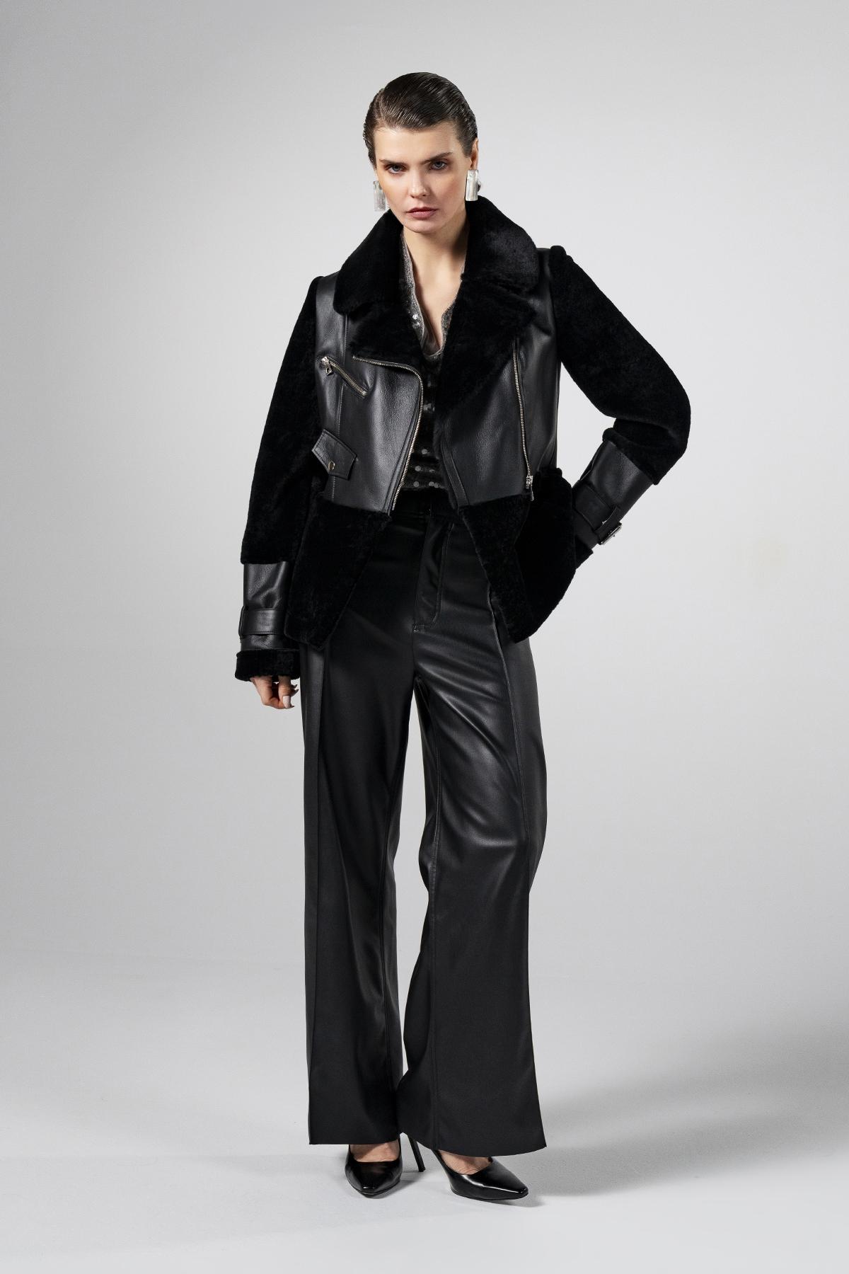 Valmenti Kadın Kuzu Kürk Siyah Kaban