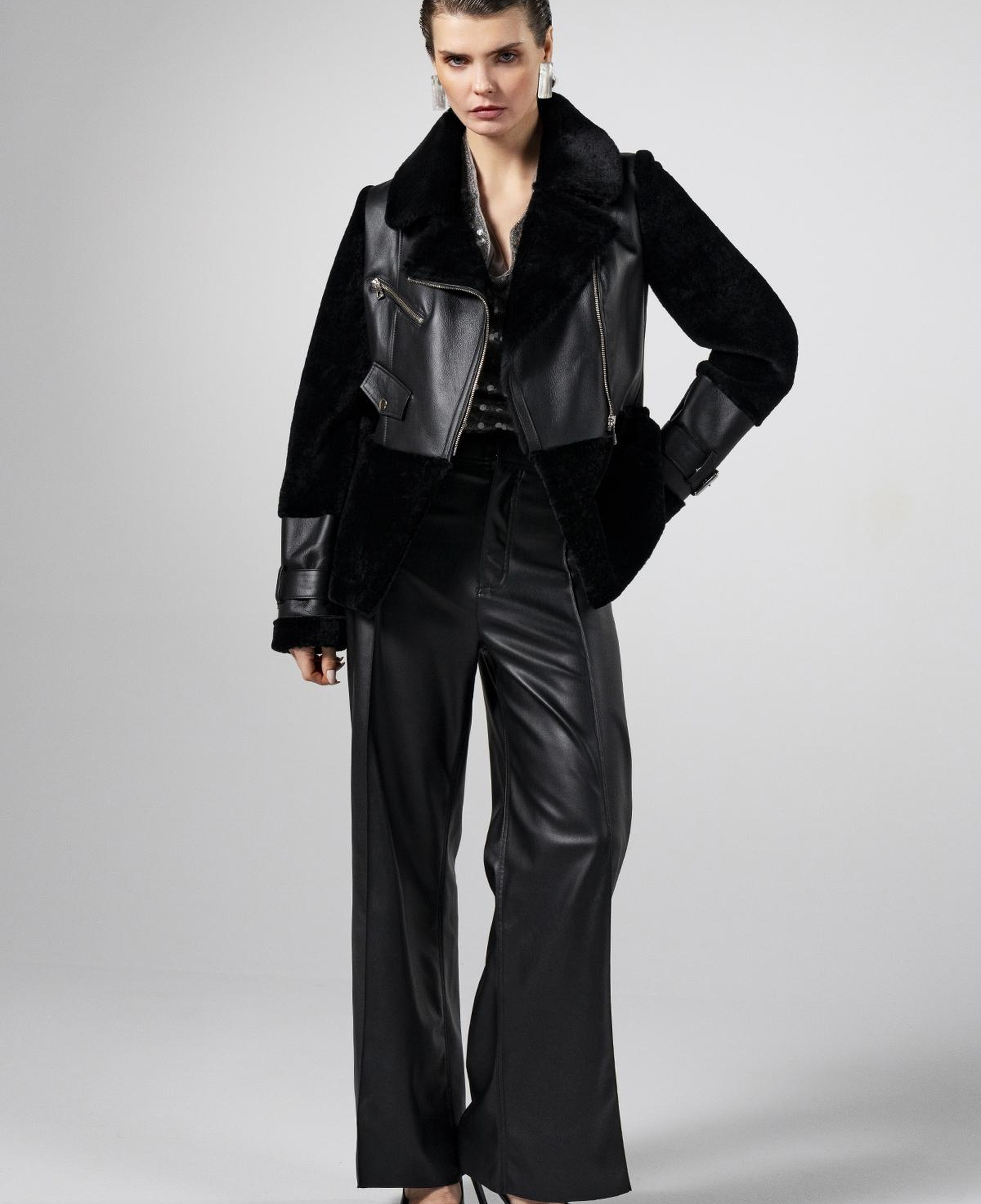 Valmenti Kadın Kuzu Kürk Siyah Kaban