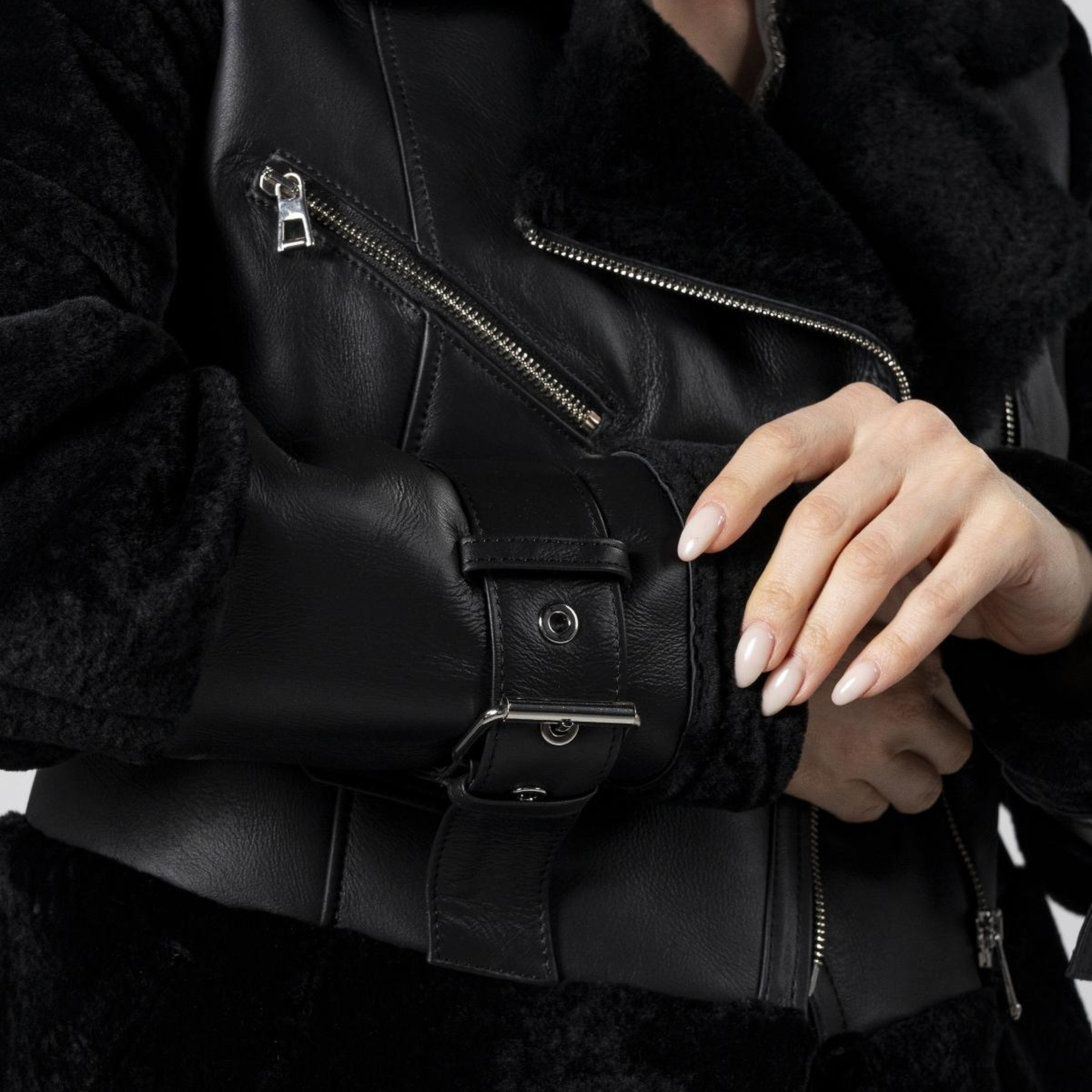 Valmenti Kadın Kuzu Kürk Siyah Kaban