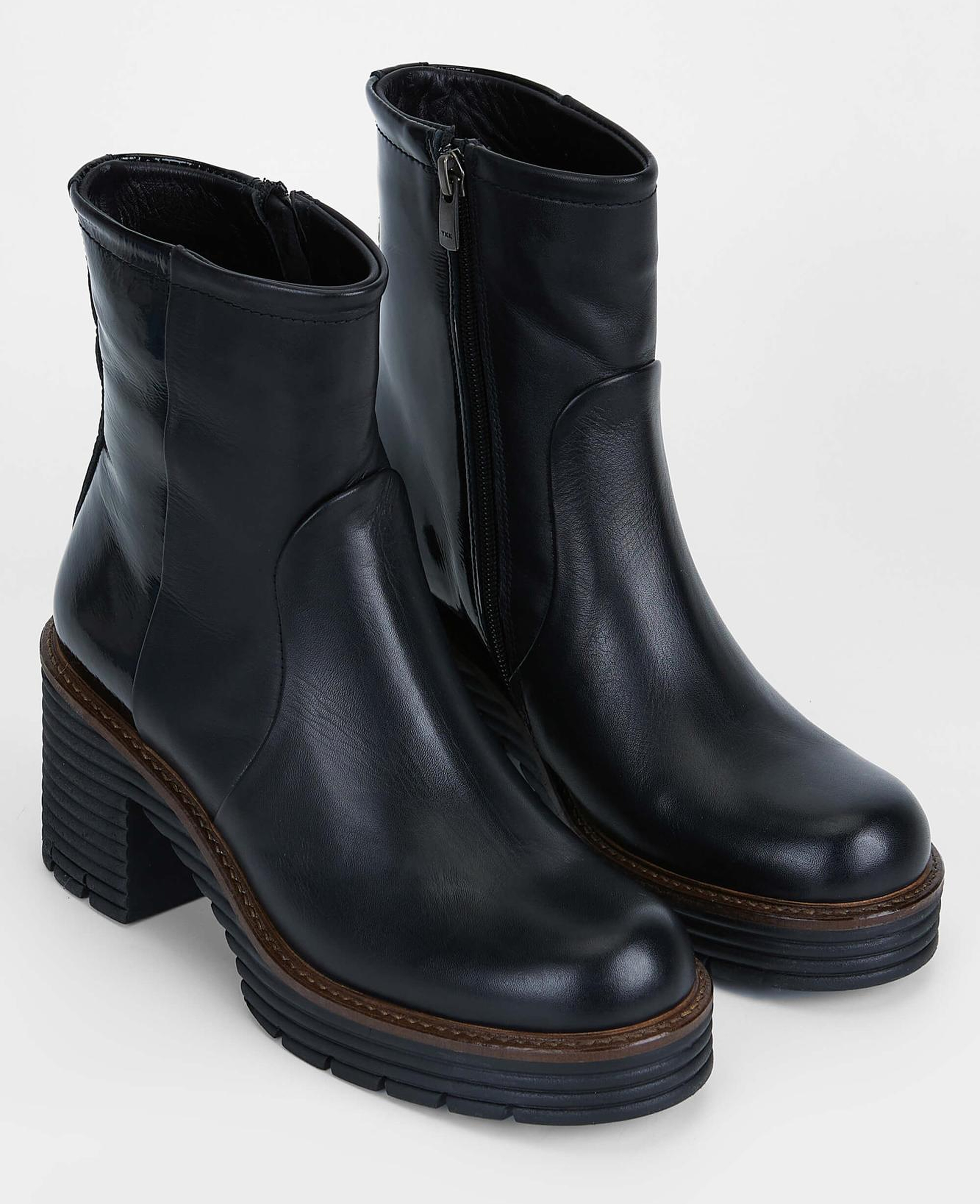 Tamer Tanca Kadın Hakiki Deri Siyah Analin Casual Bot