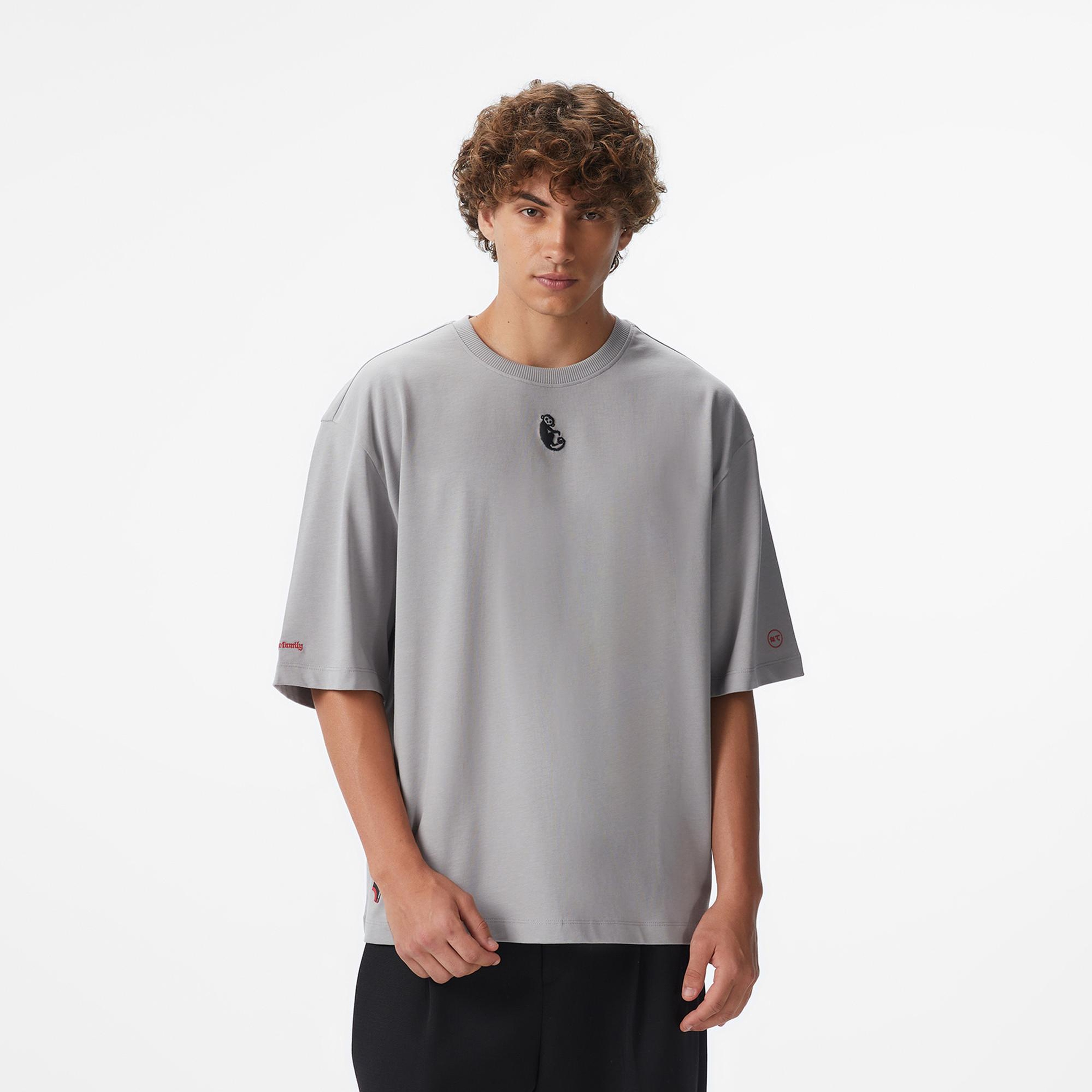 UNITED4 x Monkey Project We Are Family Unisex Gri T-Shirt