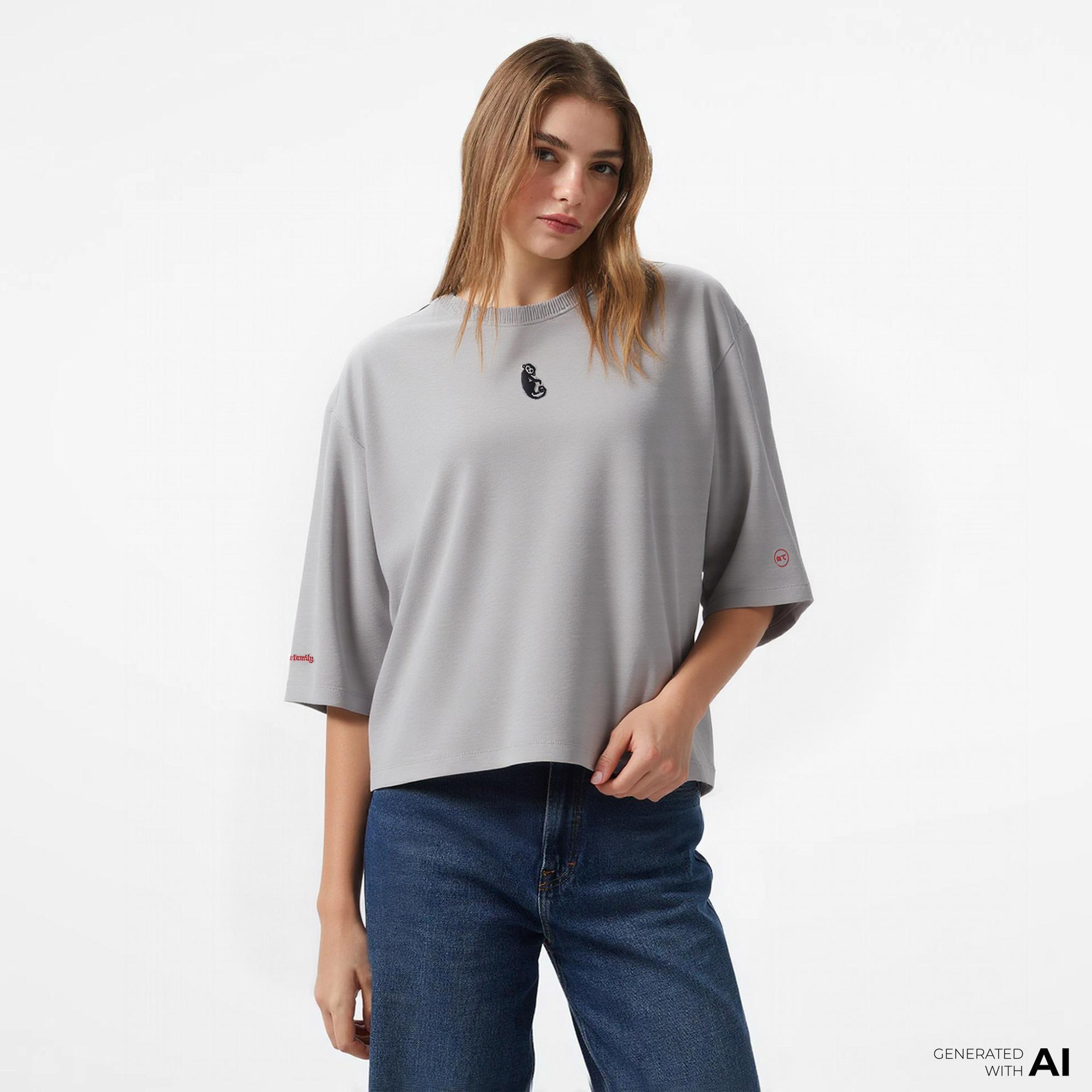 UNITED4 x Monkey Project We Are Family Unisex Gri T-Shirt