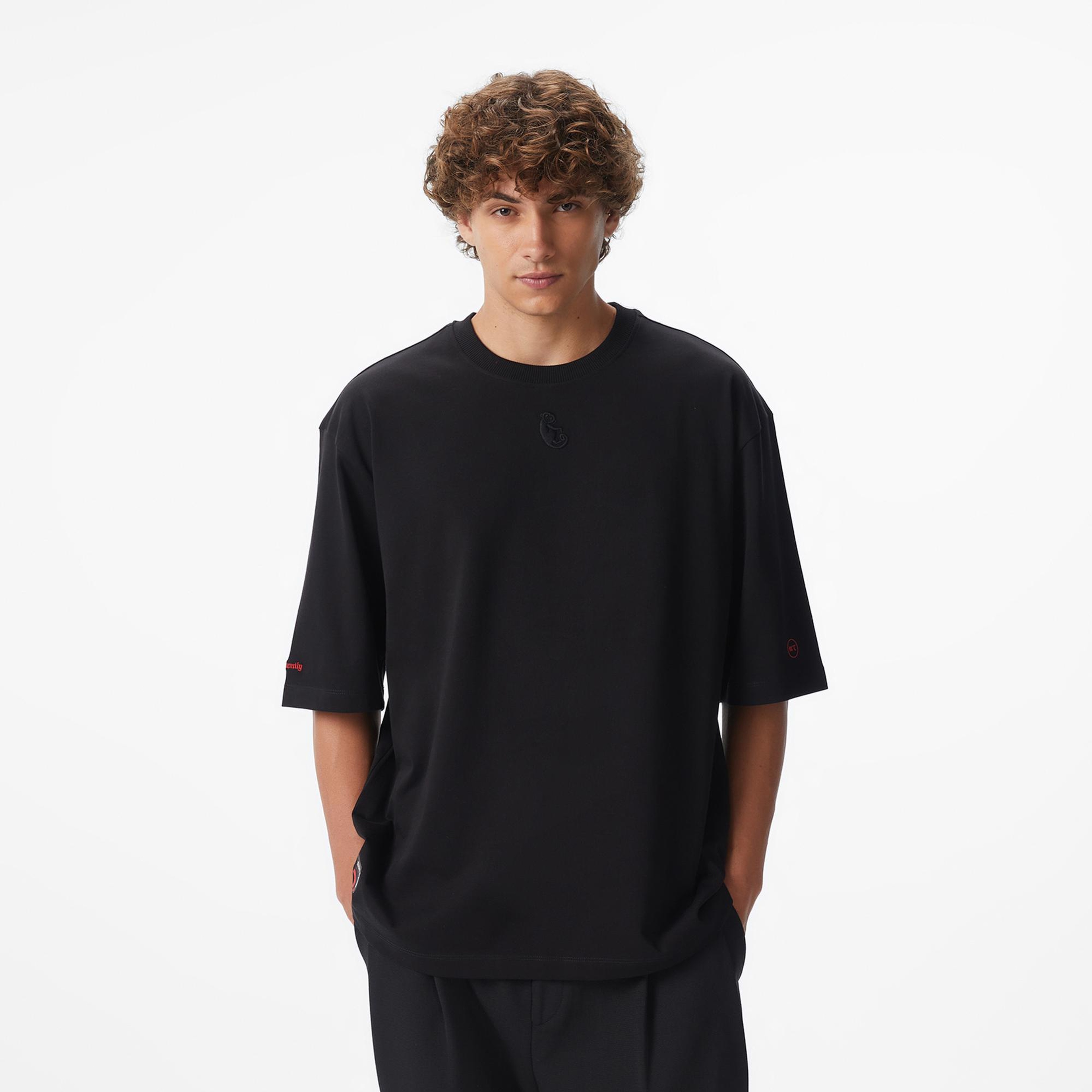 UNITED4 x Monkey Project We Are Family Unisex Siyah T-Shirt