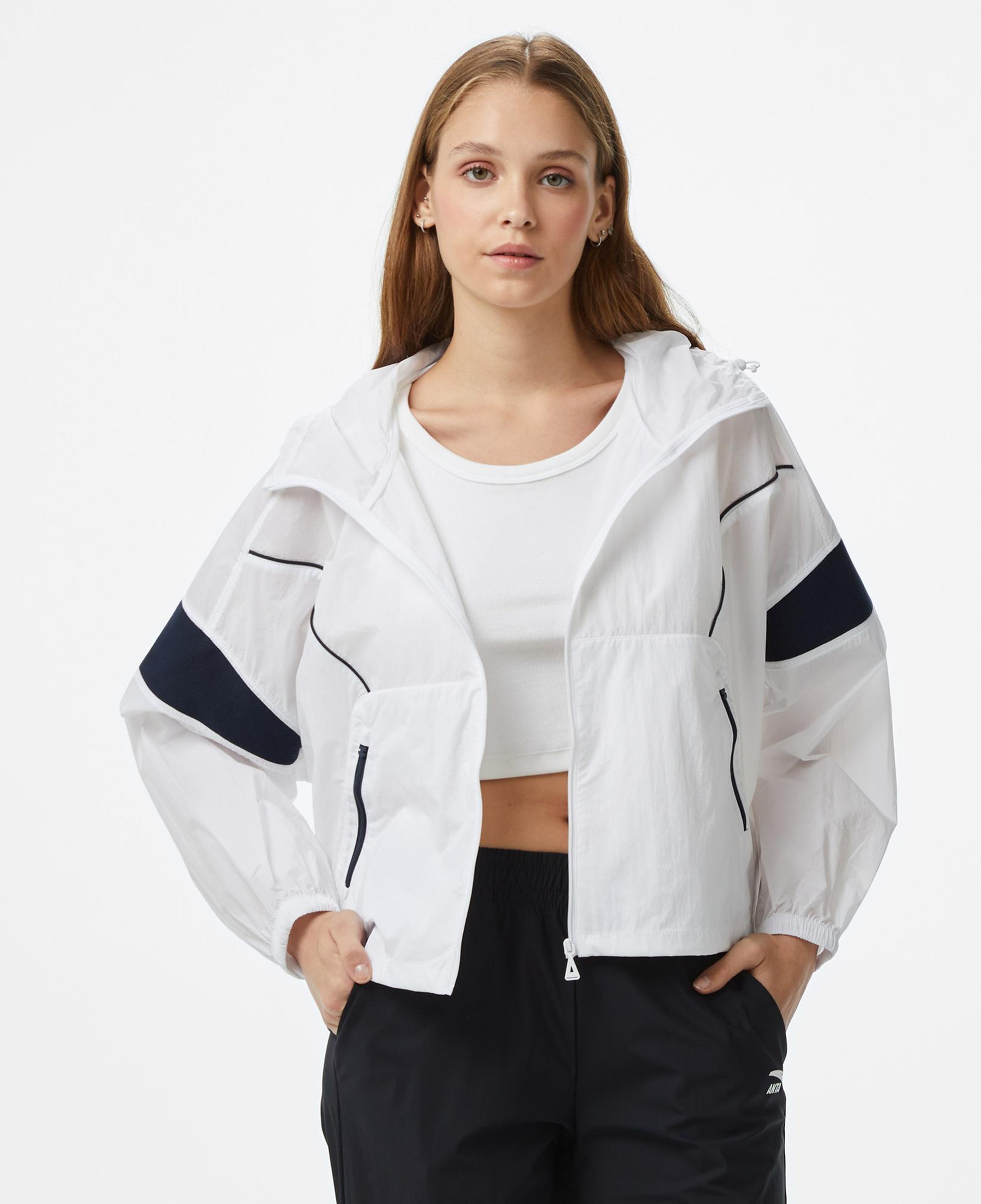 Anta Sports Kadın Beyaz Eşofman Üstü