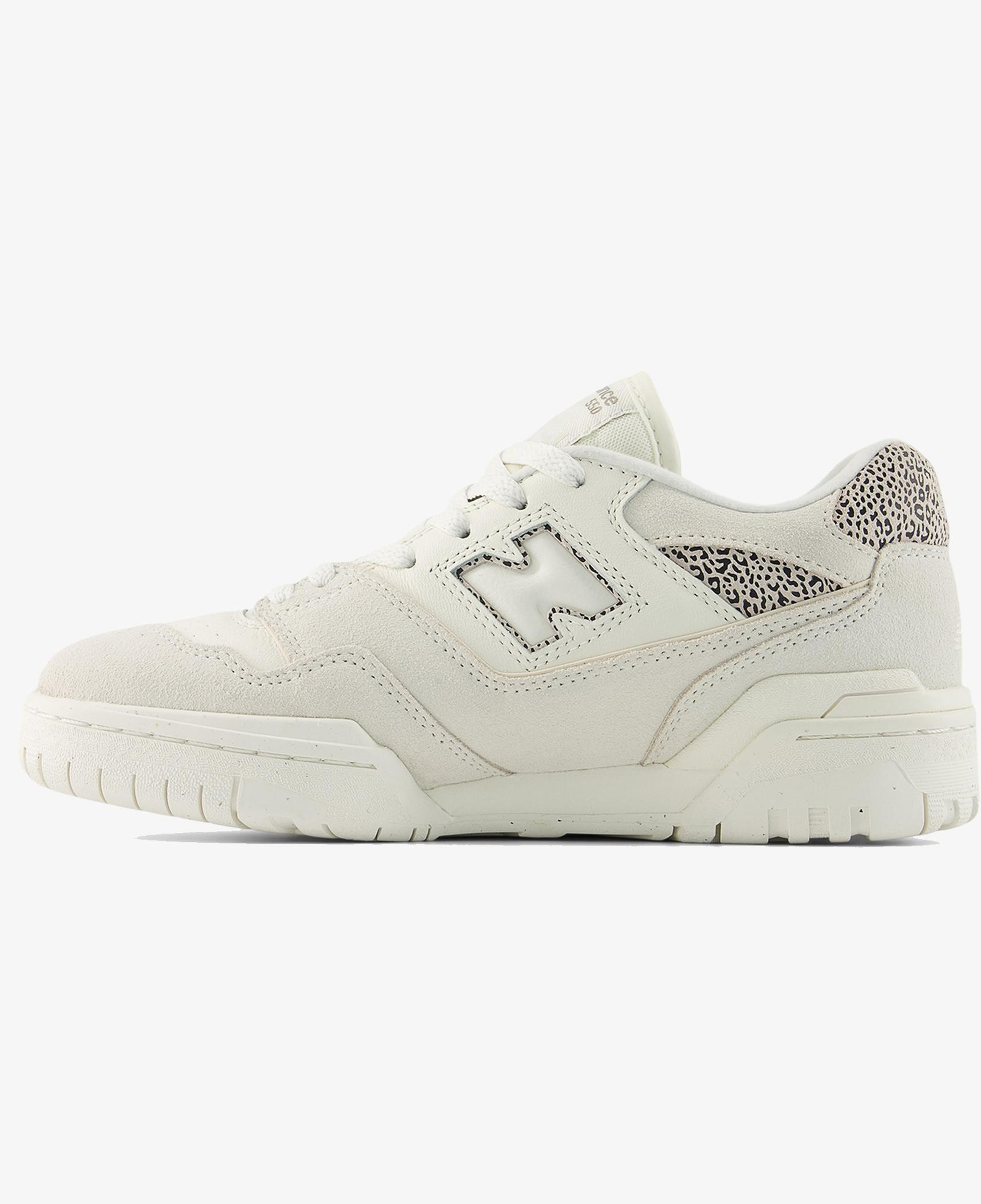 New Balance 550  Lifestyle   Kadın Beyaz Spor Ayakkabı